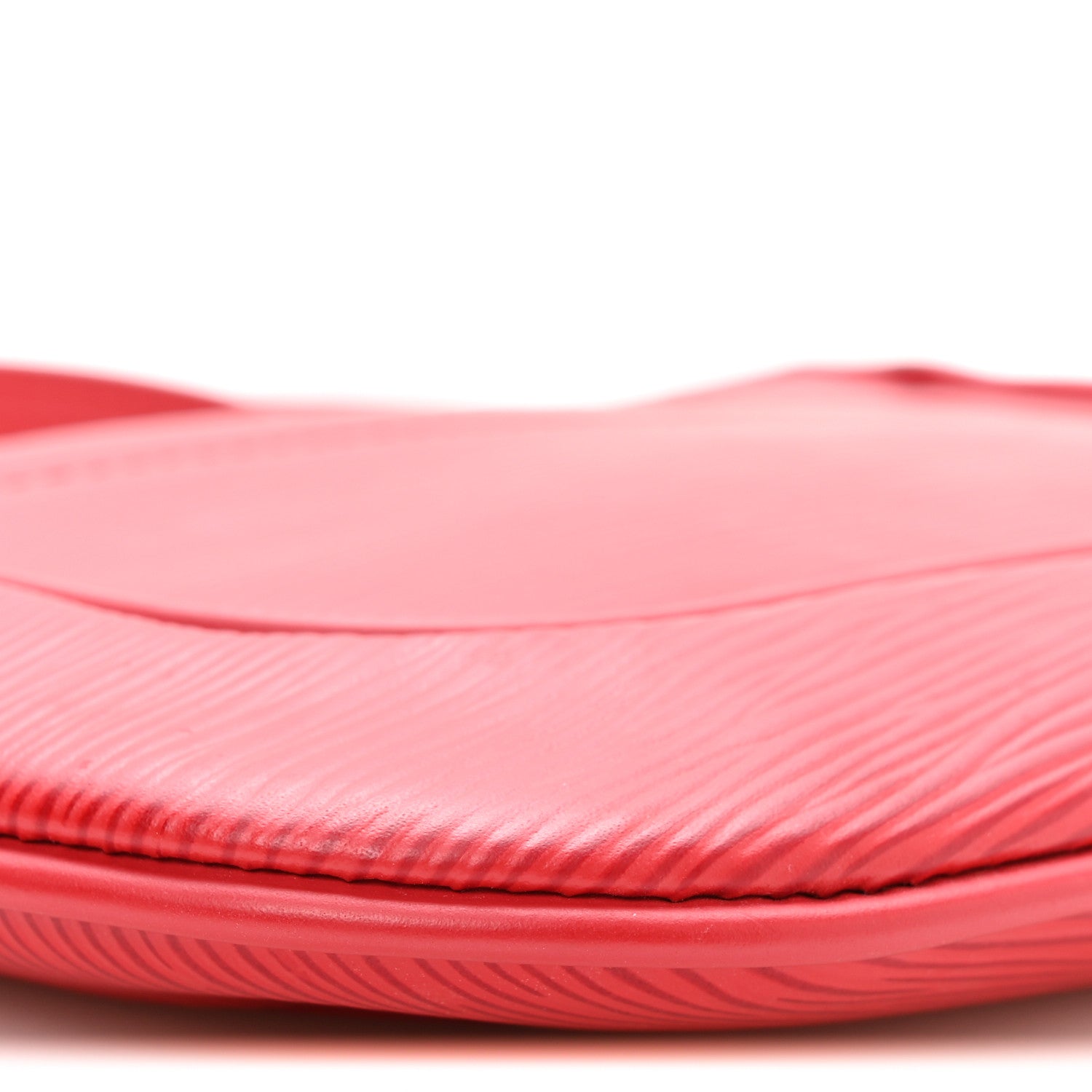 Louis Vuitton Epi Sarvanga Rouge 8 of 9