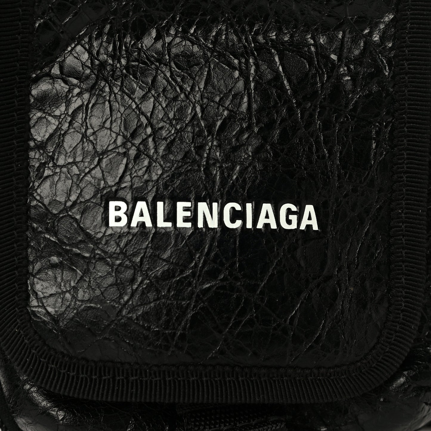 Agneau Explorer Crossbody Black