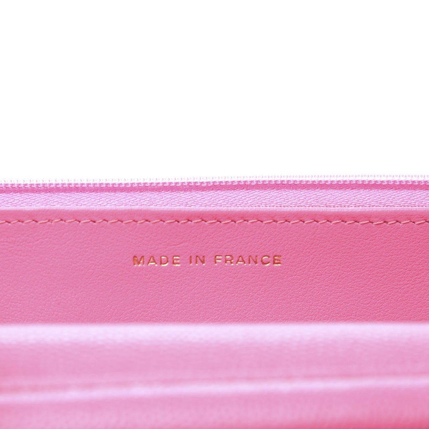 Caviar Quilted Wallet on Chain WOC Pink
