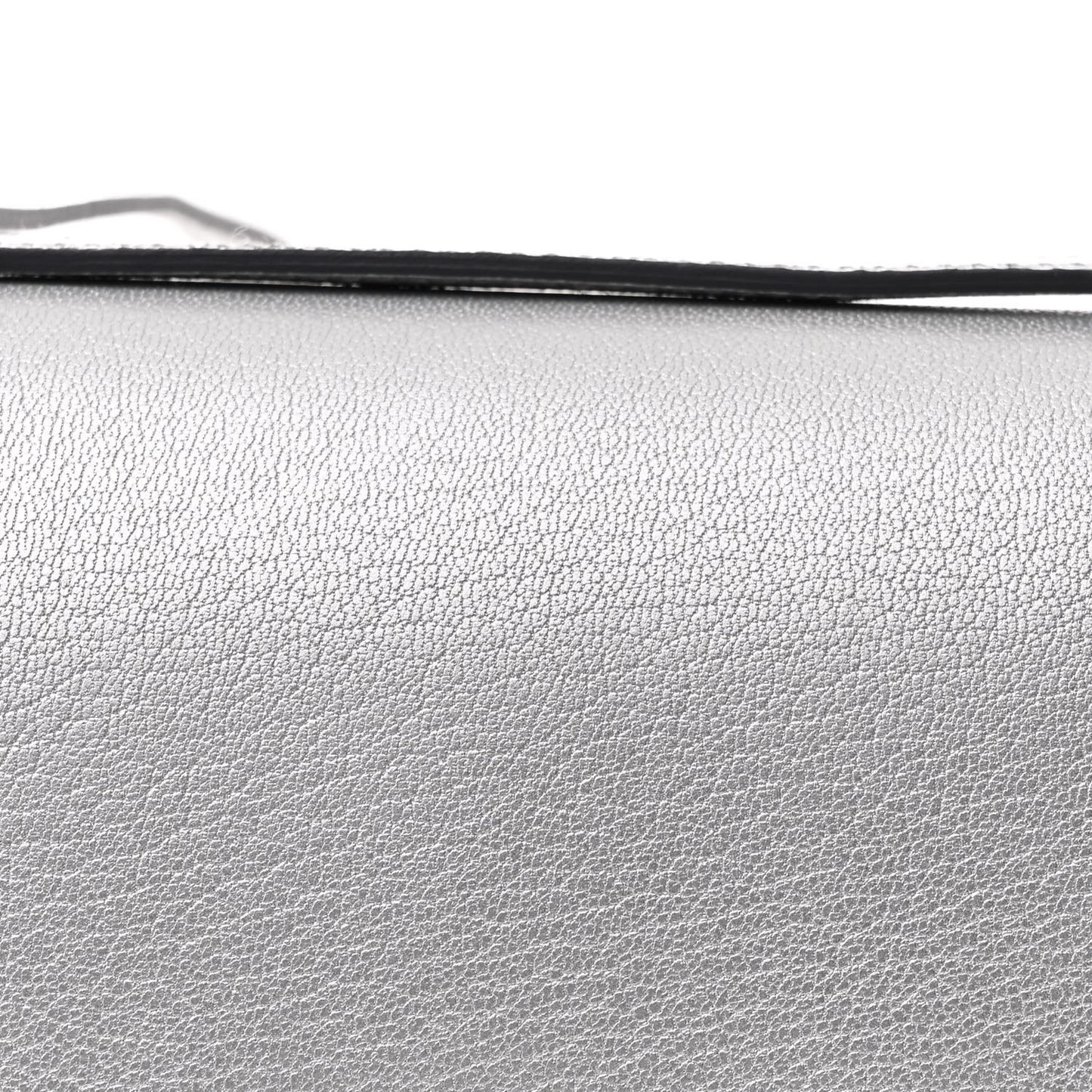 Metallic Chevre Chamkilight Constance 18 Argent