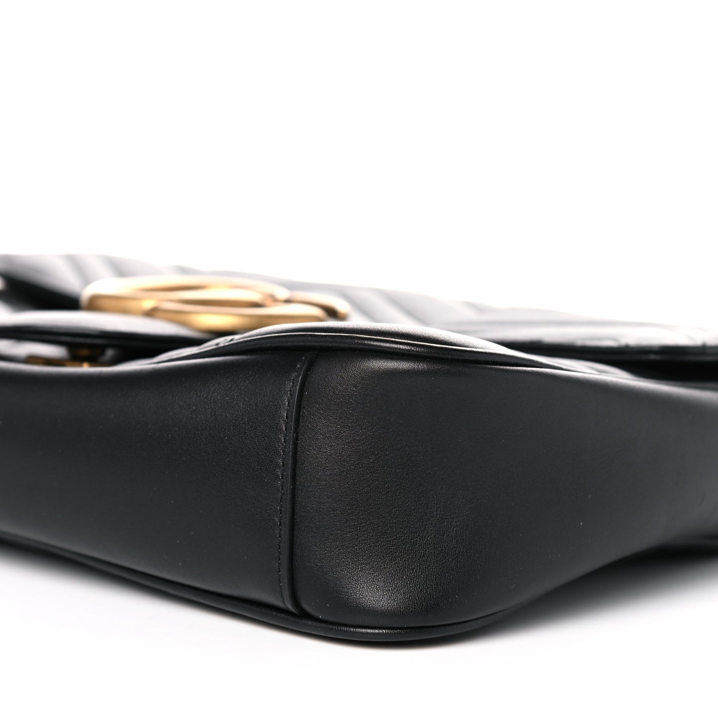 Calfskin Matelasse Medium GG Marmont Shoulder Bag Black