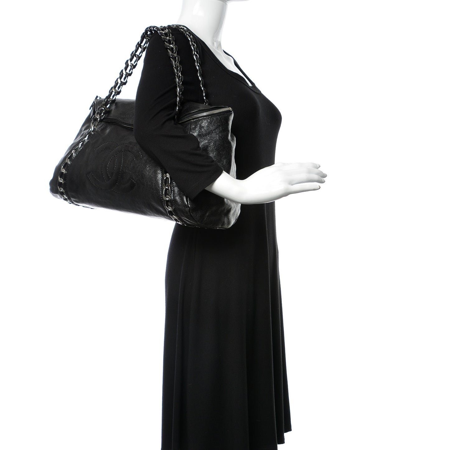 Glazed Caviar Modern Chain Tote Black