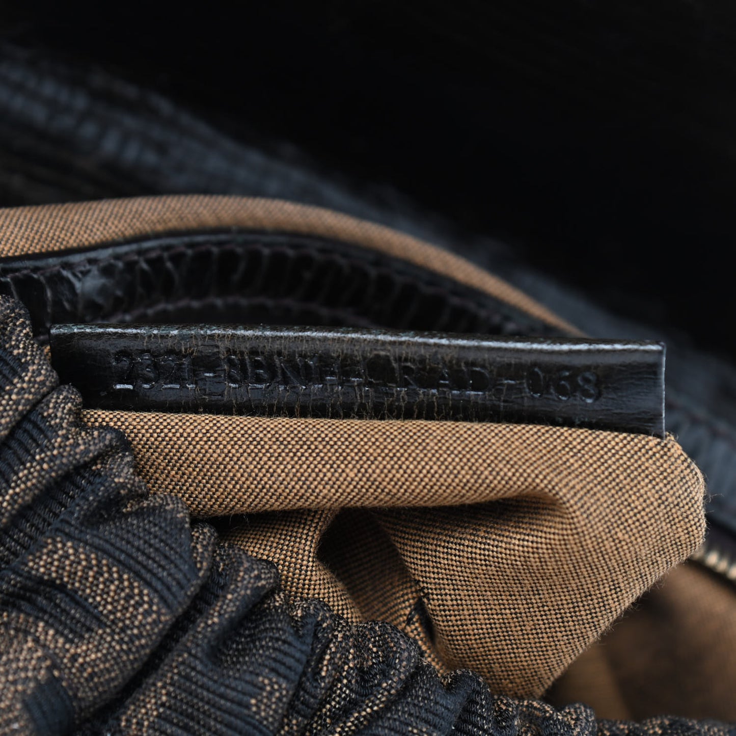 Zucca Medium Magic Bag Tobacco