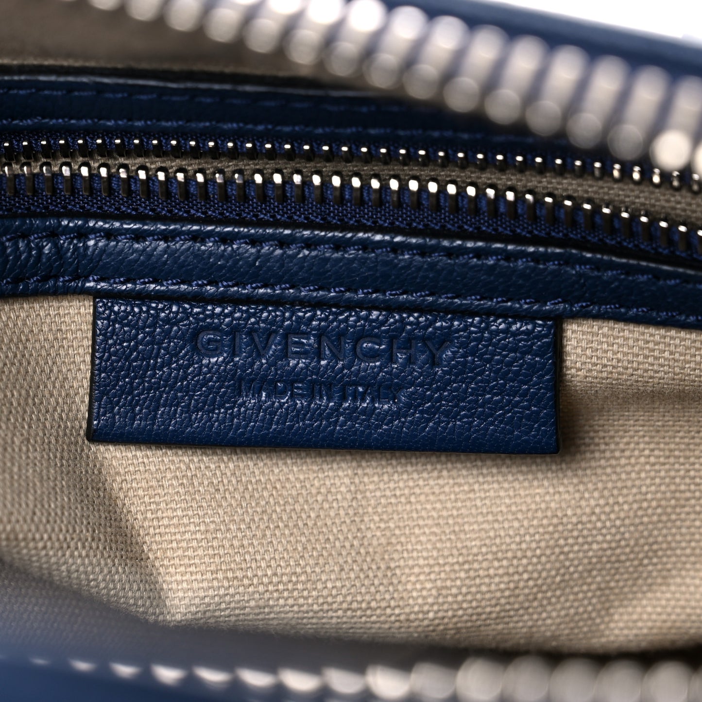 Sugar Goatskin Small Antigona Navy