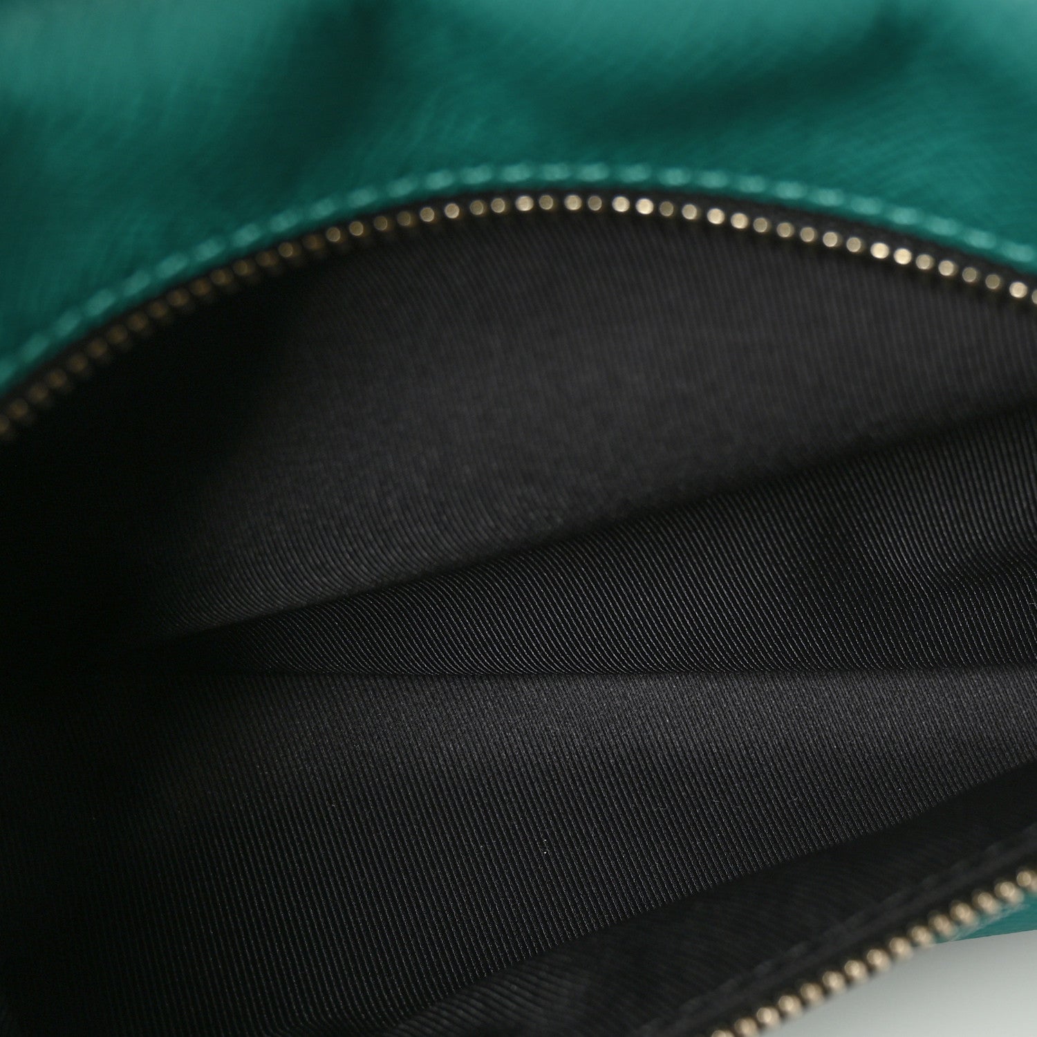 Louis Vuitton Taiga Monogram Outdoor Messenger Vert 6 of 8