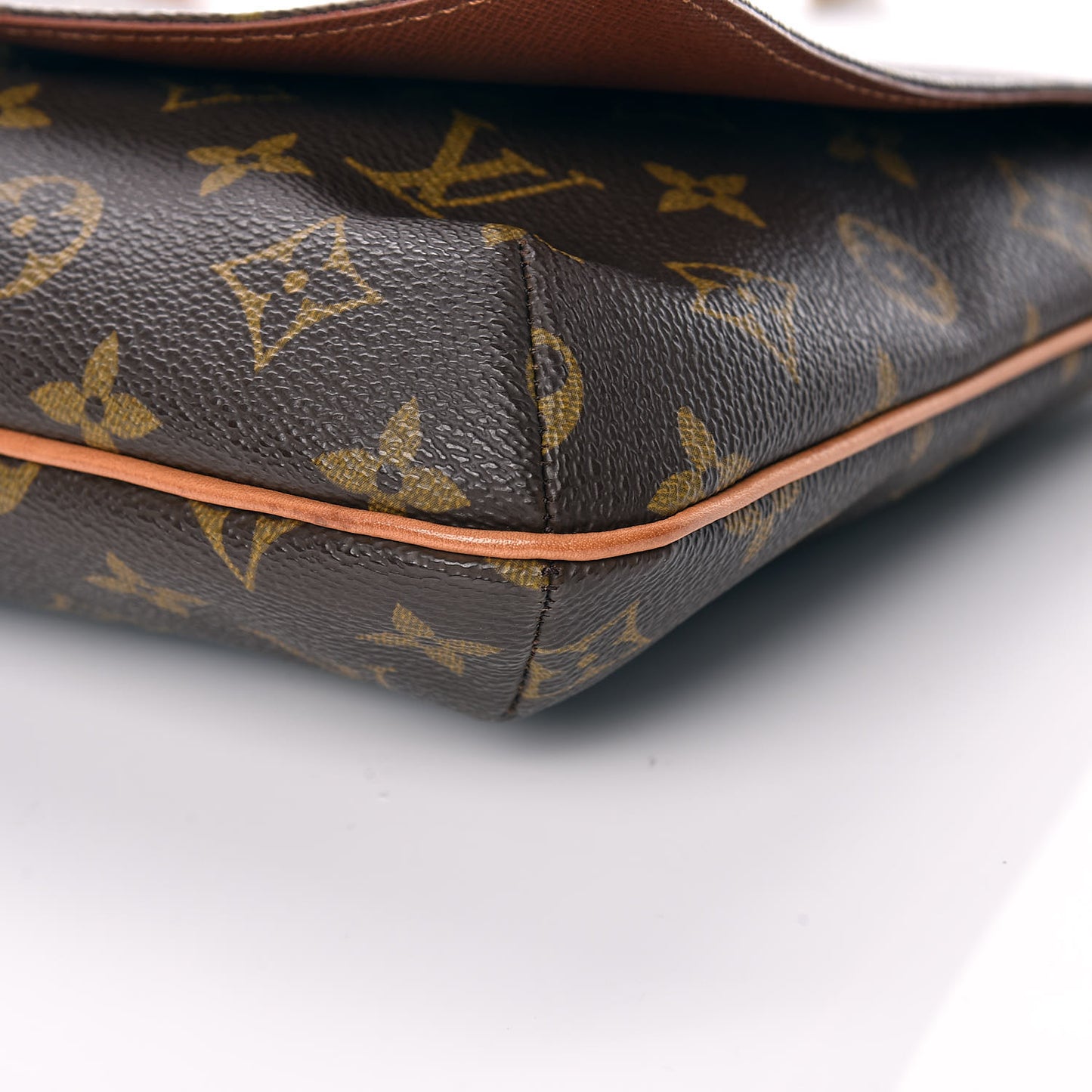 Monogram Musette Tango