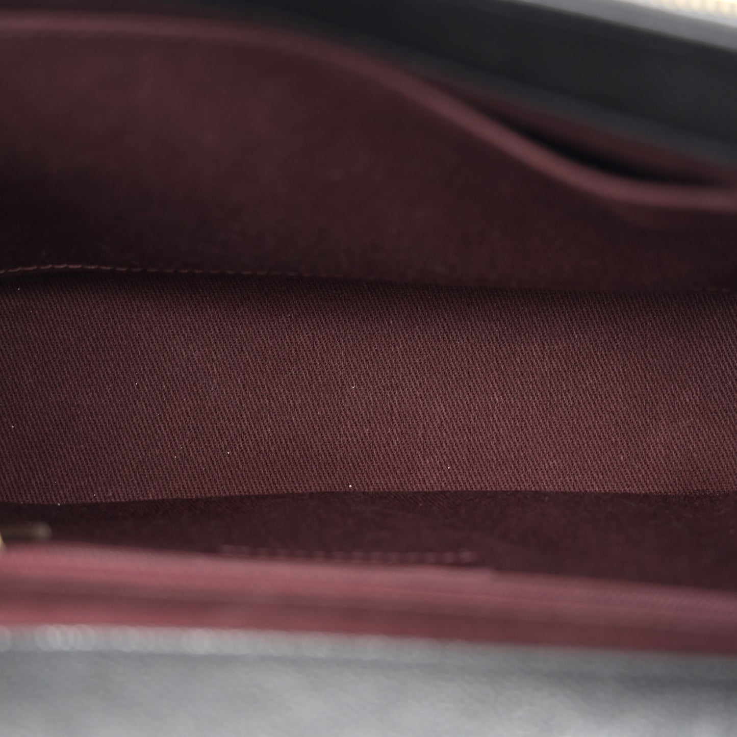 Caviar Quilted Medium Business Affinity Flap Black