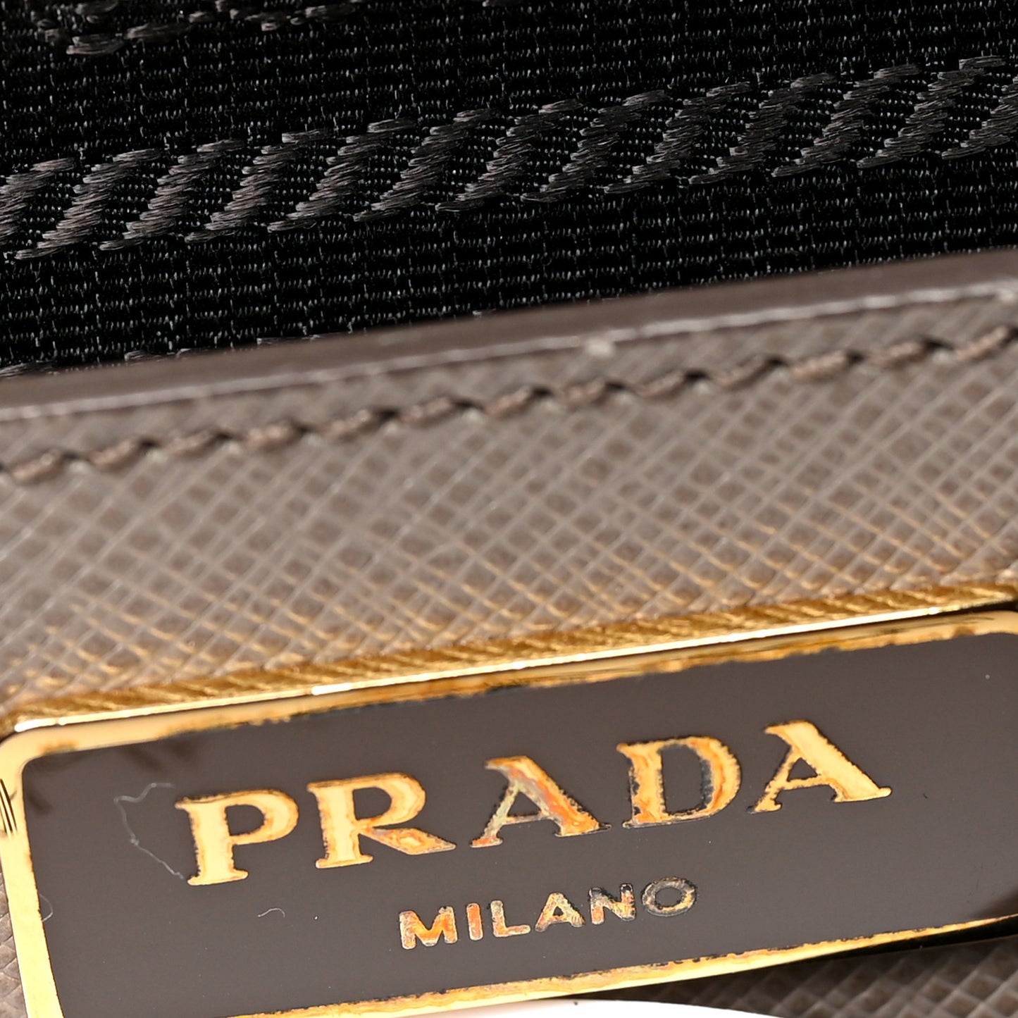 Saffiano Lux Open Promenade Tote Argilla