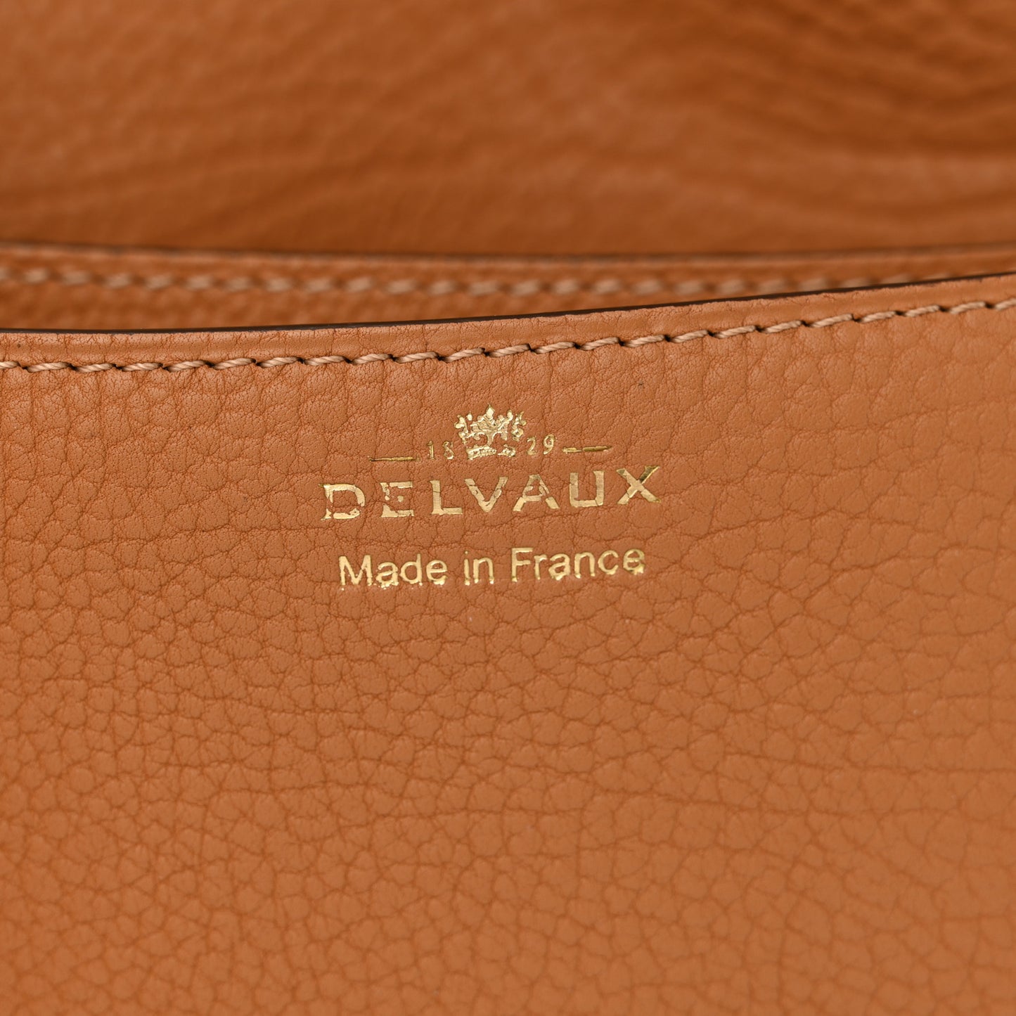 Crispy Calfskin Mini Le Mutin Saddle Belt Bag Vegetal