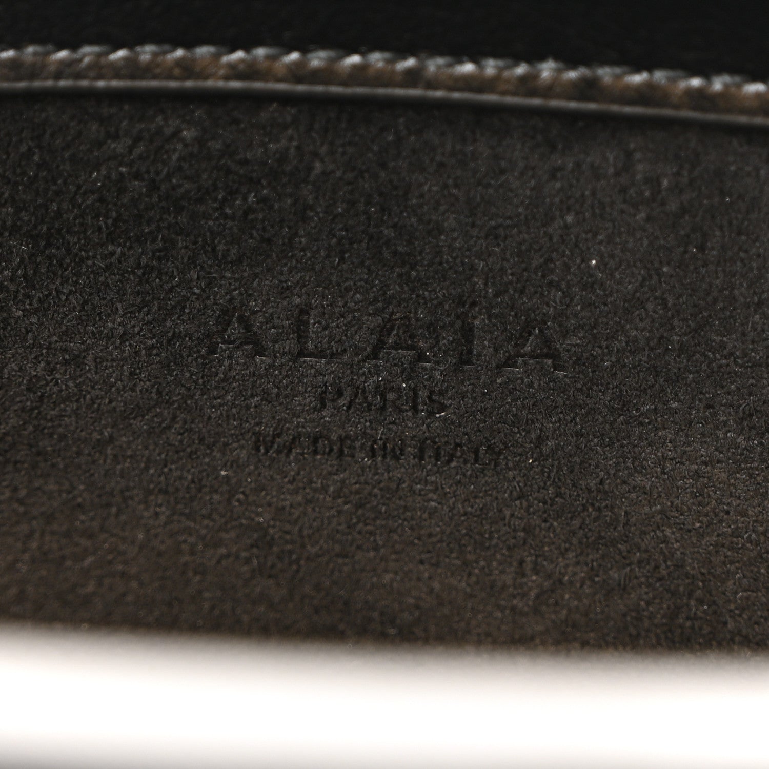 Alaia Calfskin Small Le Click East West Bag Black 6 of 8