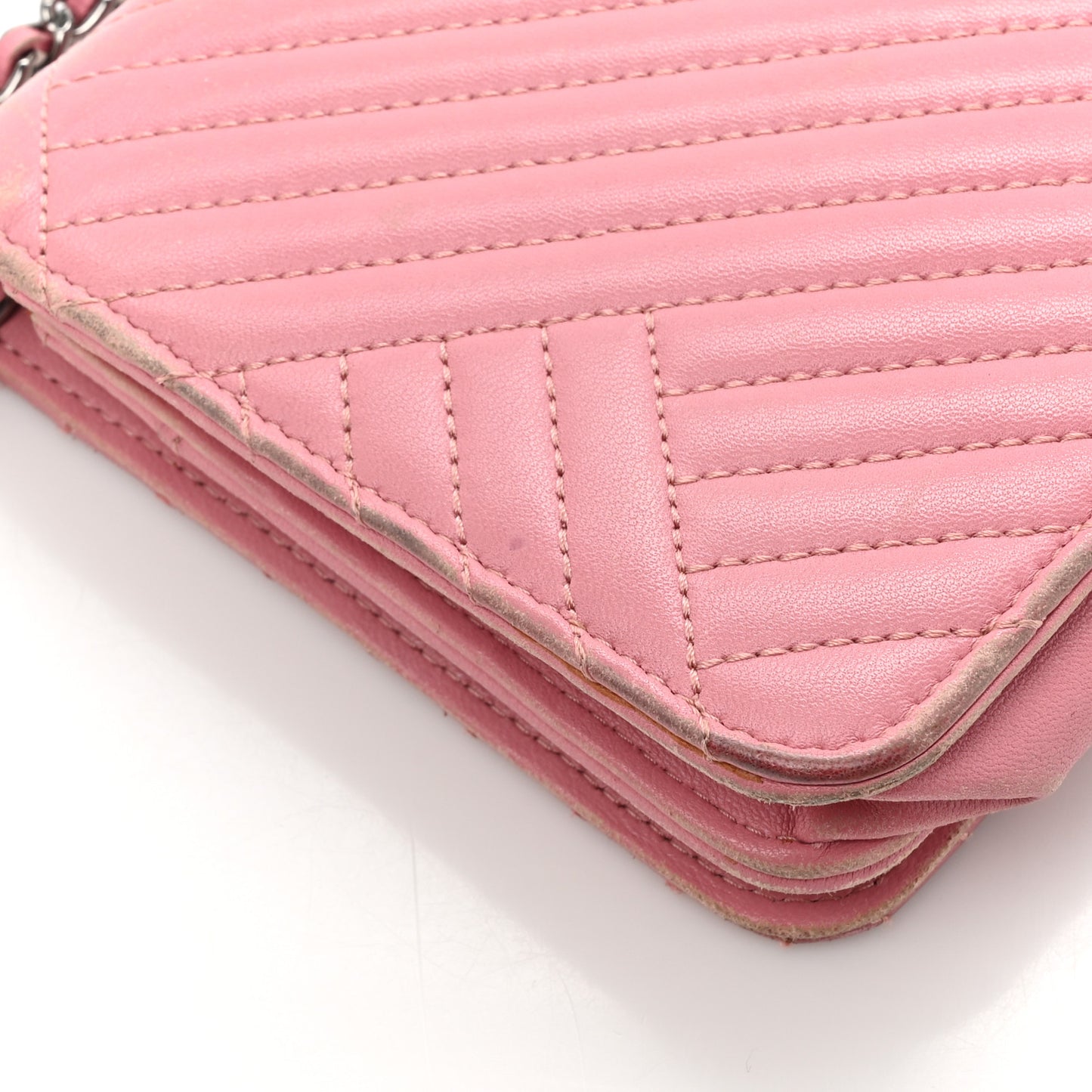 Lambskin Quilted CC Crossing Wallet On Chain WOC Pink