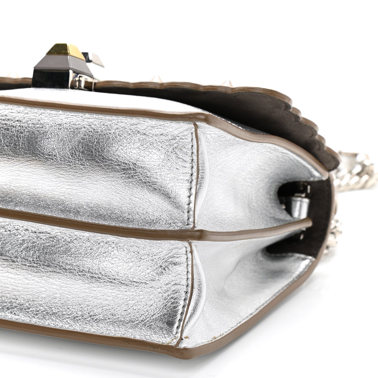 Vitello Catalan Mirror Scalloped Multi Studded Small Kan I Shoulder Bag Argento