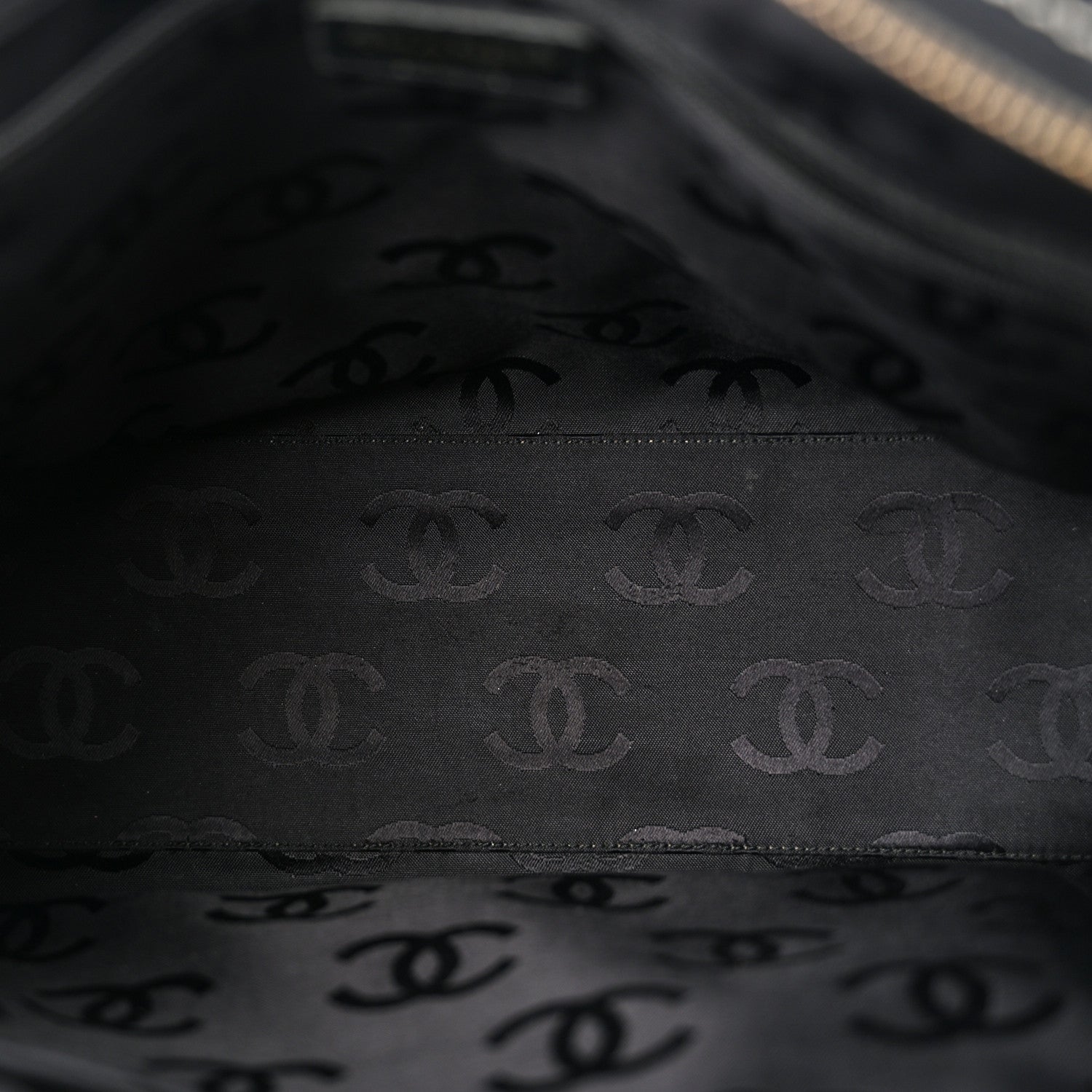Chanel Calfskin Contrast Stitch Surpique Black 5 of 13