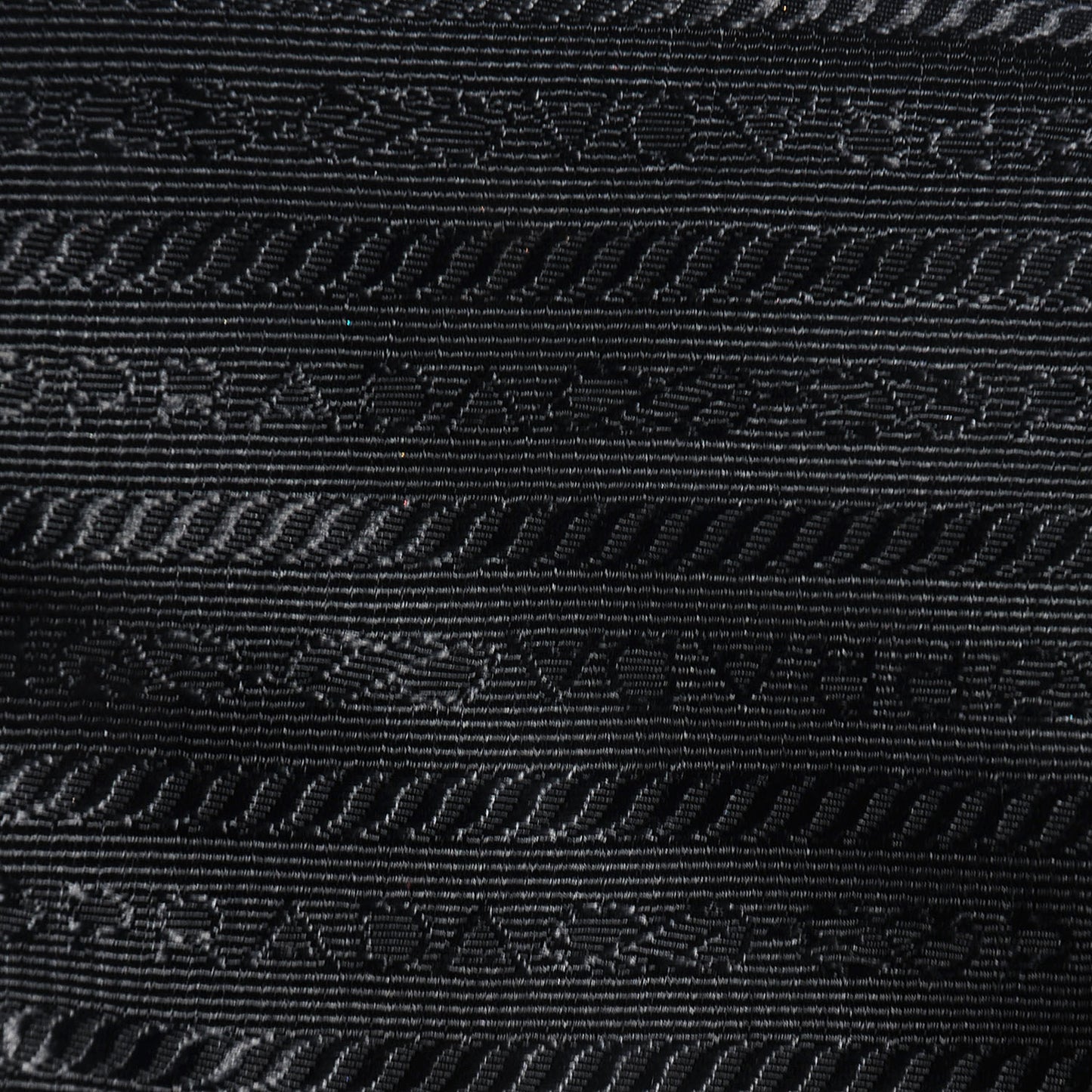 Vitello Daino Print Medium Bauletto Nero Black