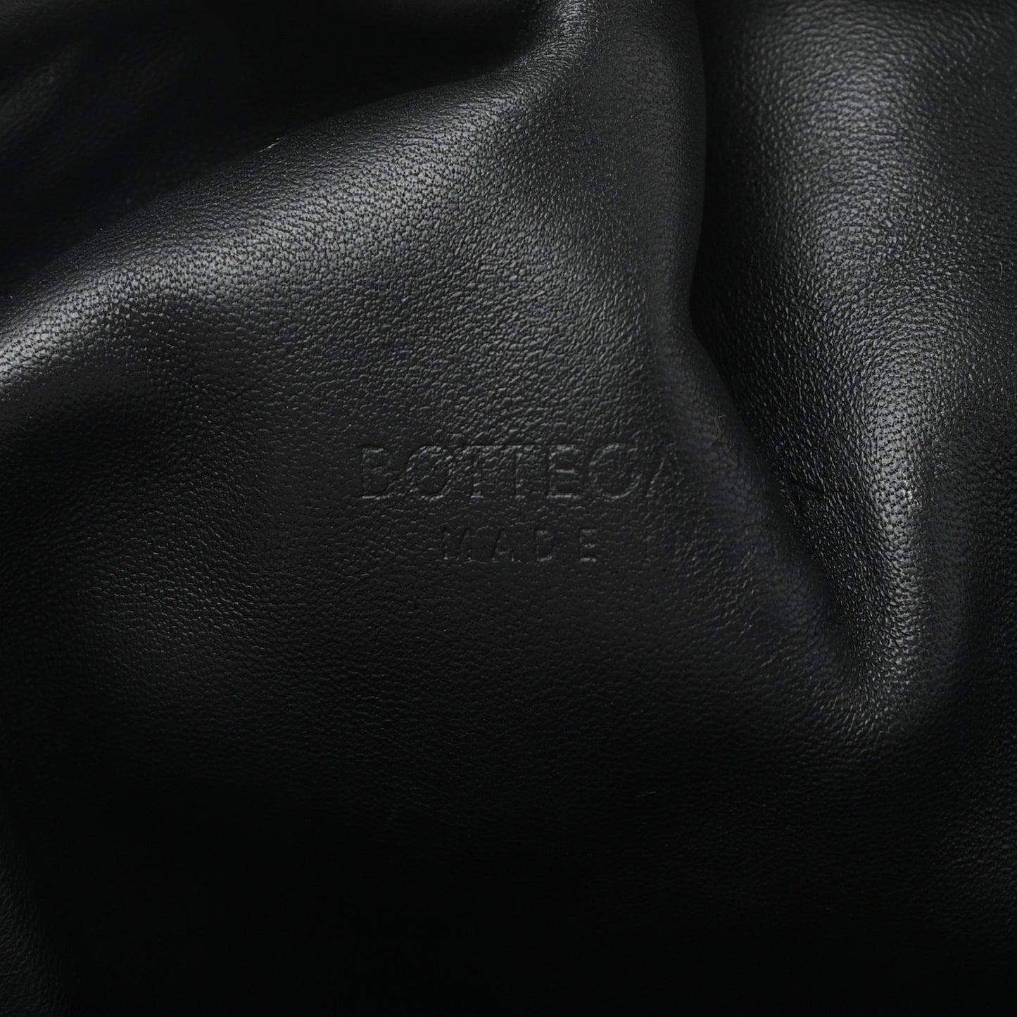 Nappa Maxi Intrecciato The Pouch Oversized Clutch Black