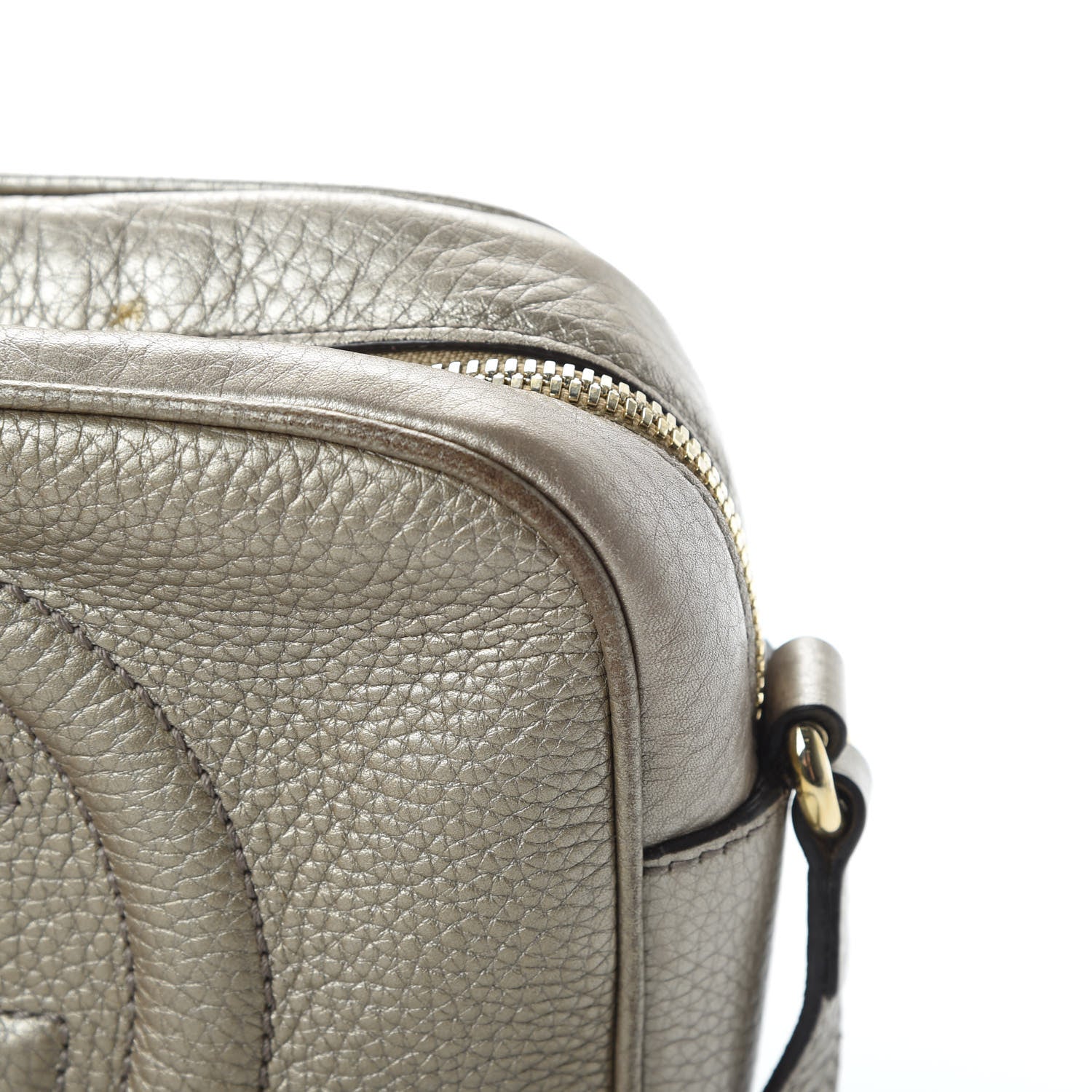 Gucci Metallic Pebbled Calfskin Small Soho Disco Bag Golden Beige 15 of 17