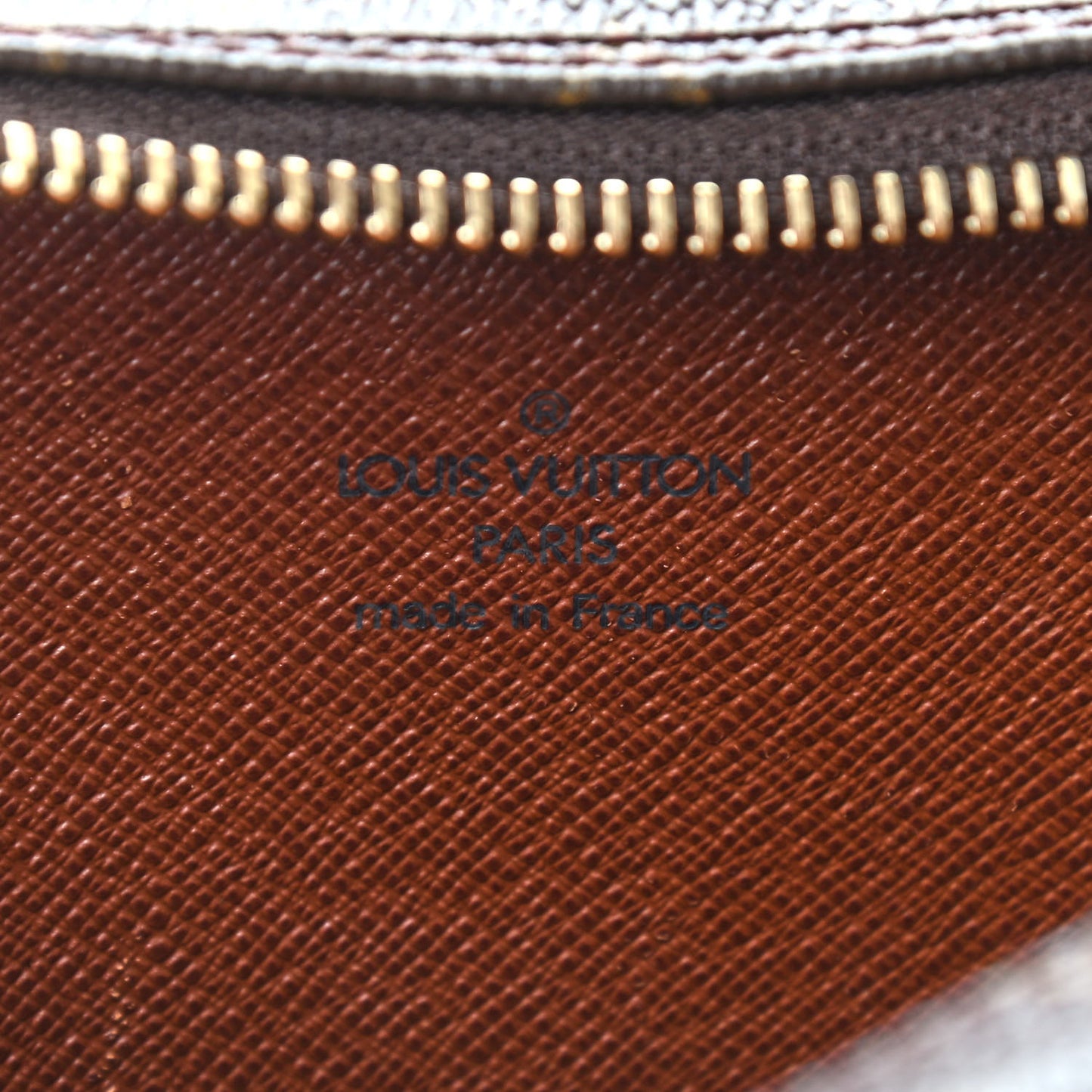 Monogram Amazone