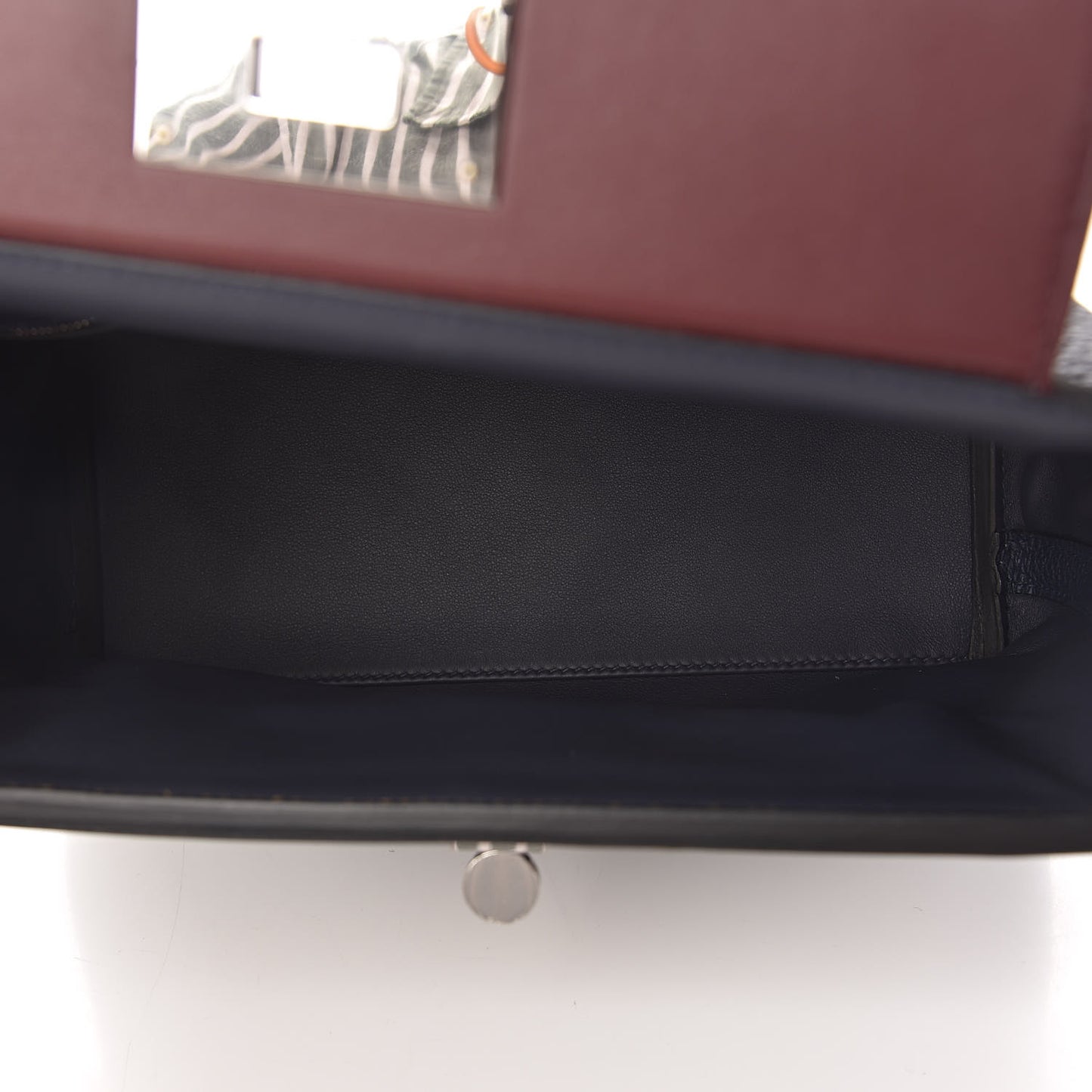 Togo Swift 24/24 29 Bleu Nuit Bleu Indigo Bordeaux