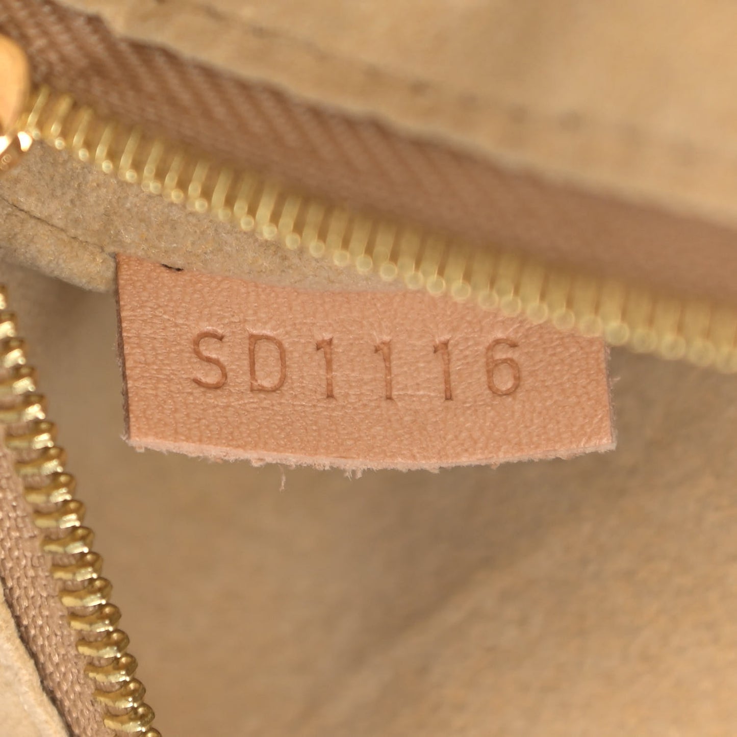 Damier Azur Artsy MM