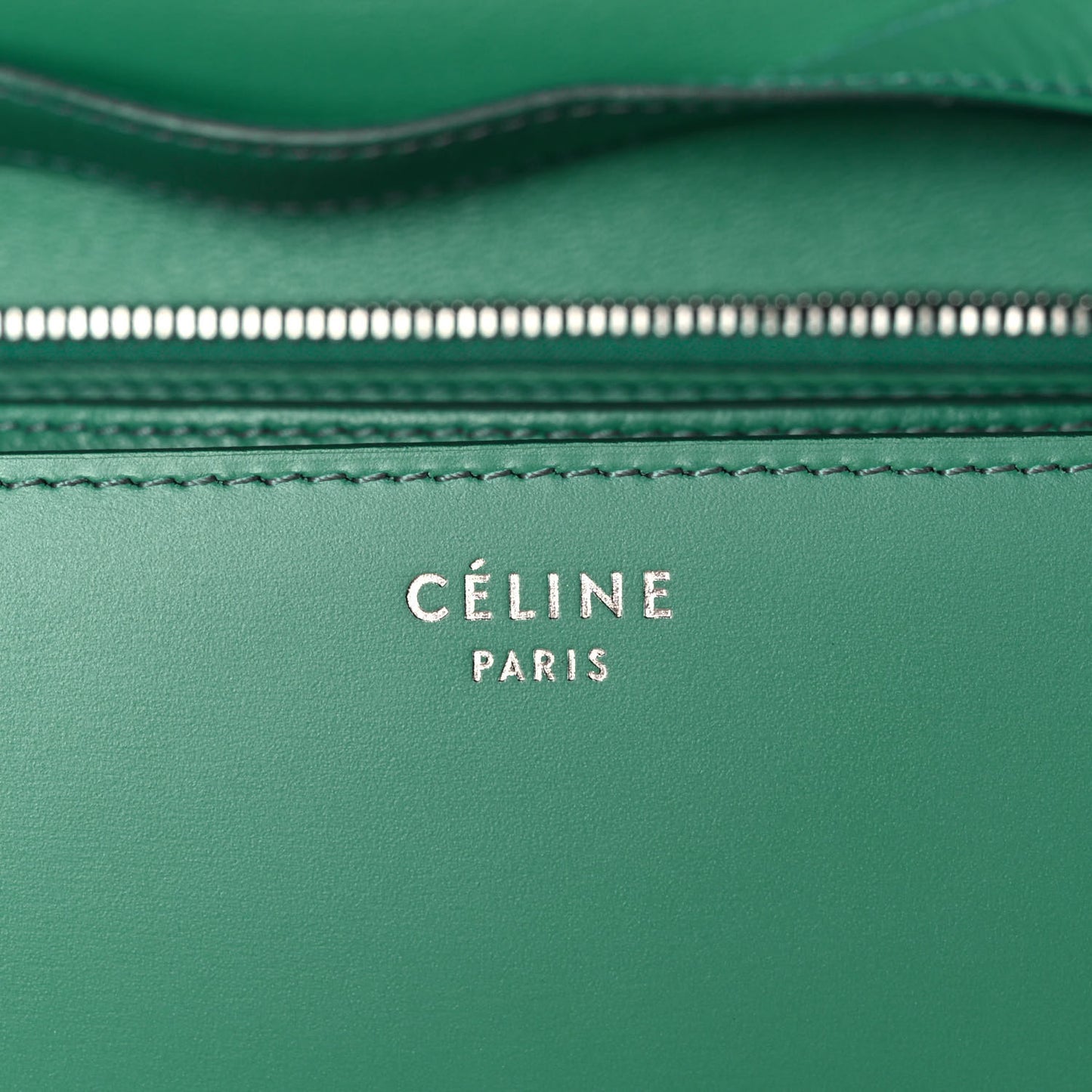 Box Calfskin Classic Box Medium Flap Bag Pop Green