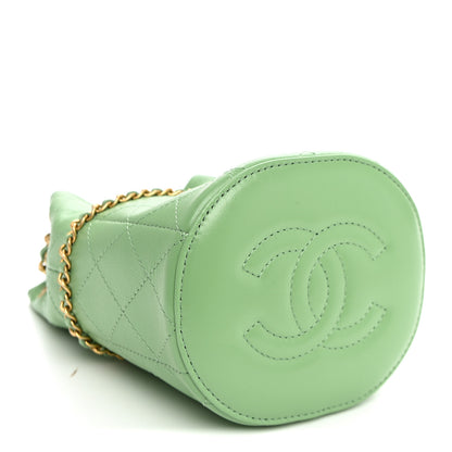 Chanel Shiny Lambskin Quilted Chain Around Drawstring Bucket Clutch With Chain Green 4 of 10