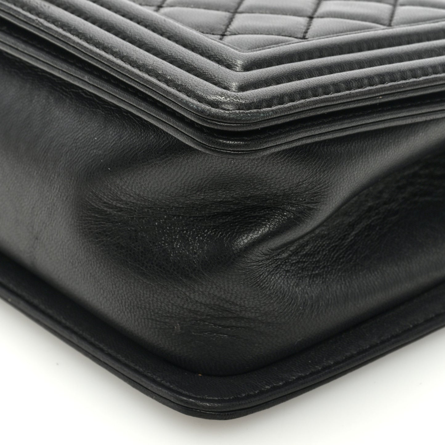 Lambskin Quilted Medium Boy Flap Black