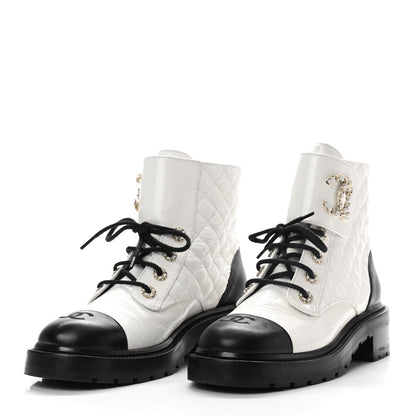 Chanel Shiny Goatskin Calfskin Quilted Lace Up Combat Boots 39 White Black 3 of 9