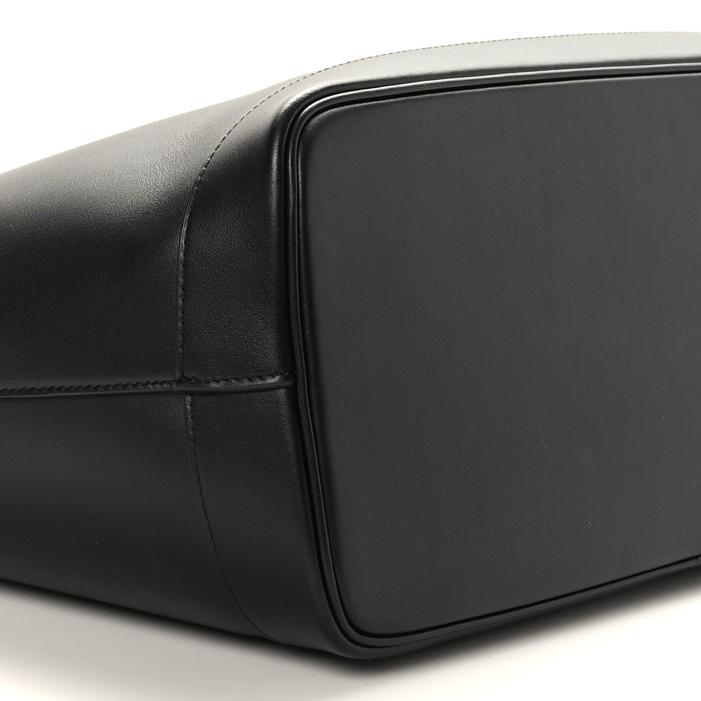 Calfskin Medium Charming Tote Black