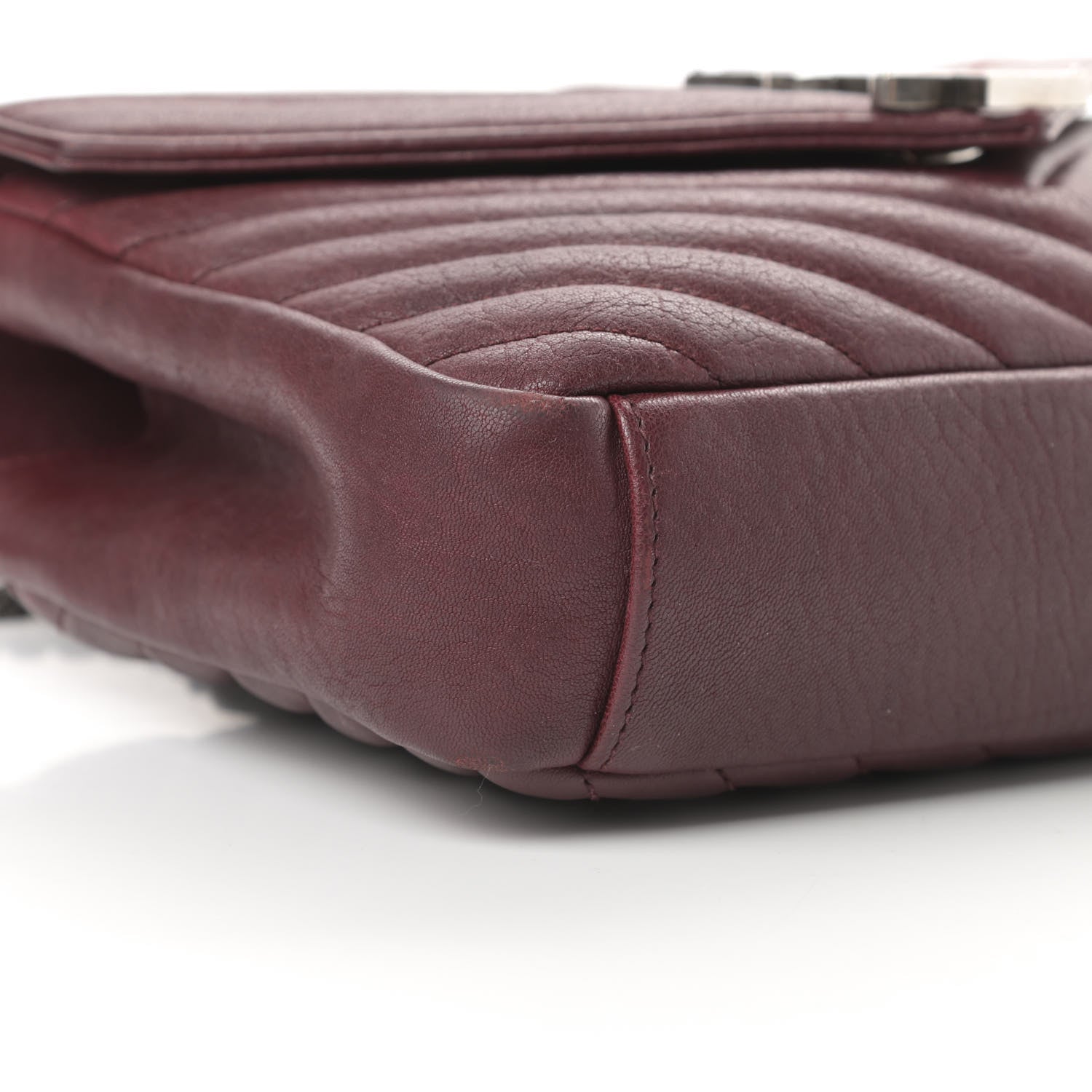 Saint Laurent Sheepskin Matelasse Chevron Monogram Medium College Bag Rouge Legion 9 of 14
