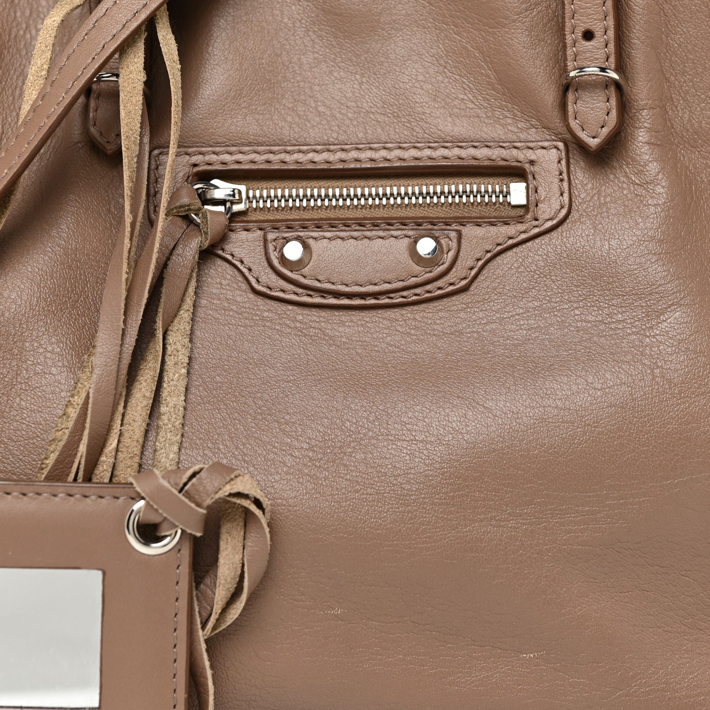 Veau Papier A6 Zip Around Tote Castagna