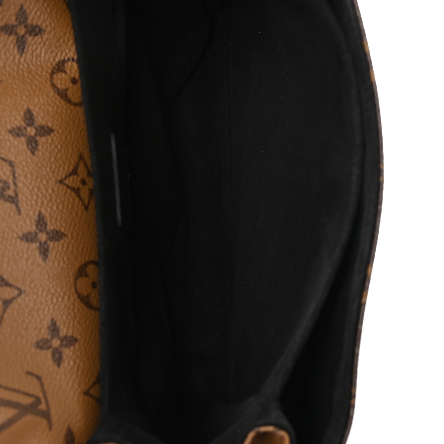 Reverse Monogram Pochette Metis
