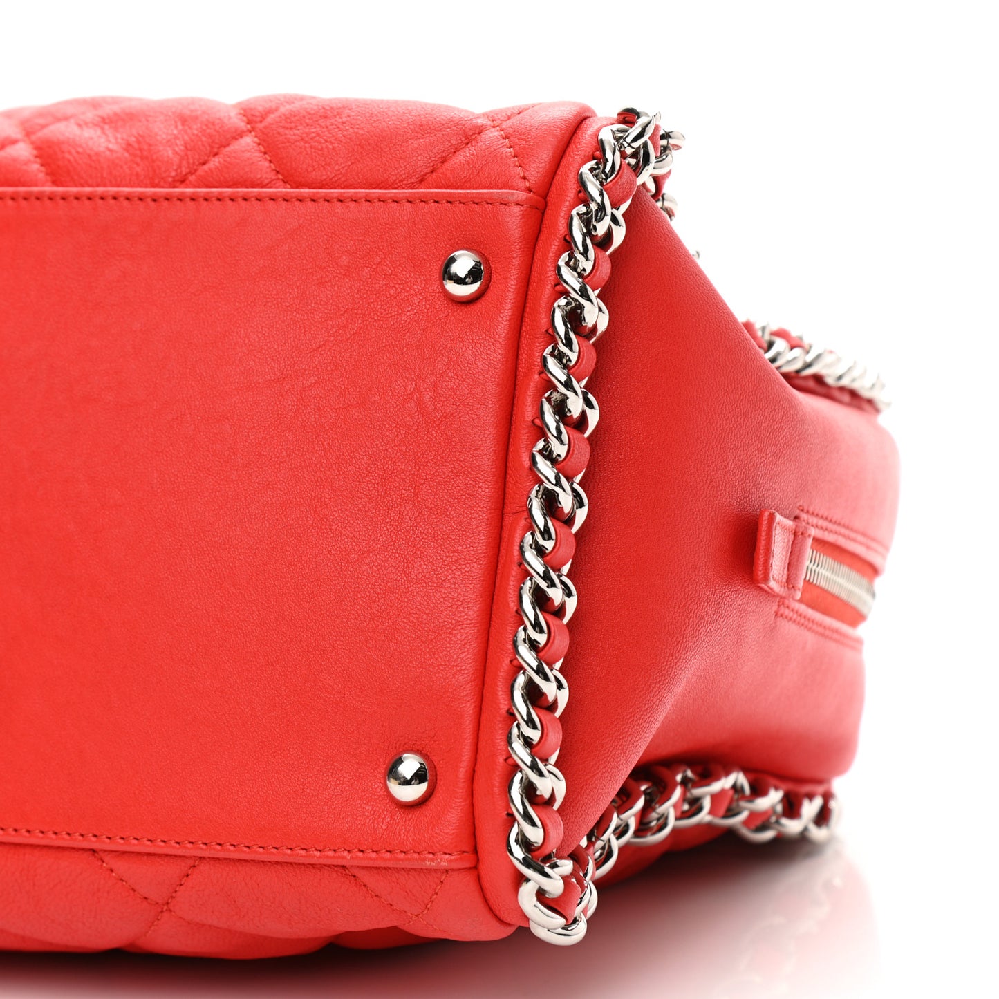 Washed Lambskin Chain Around Bowler Red