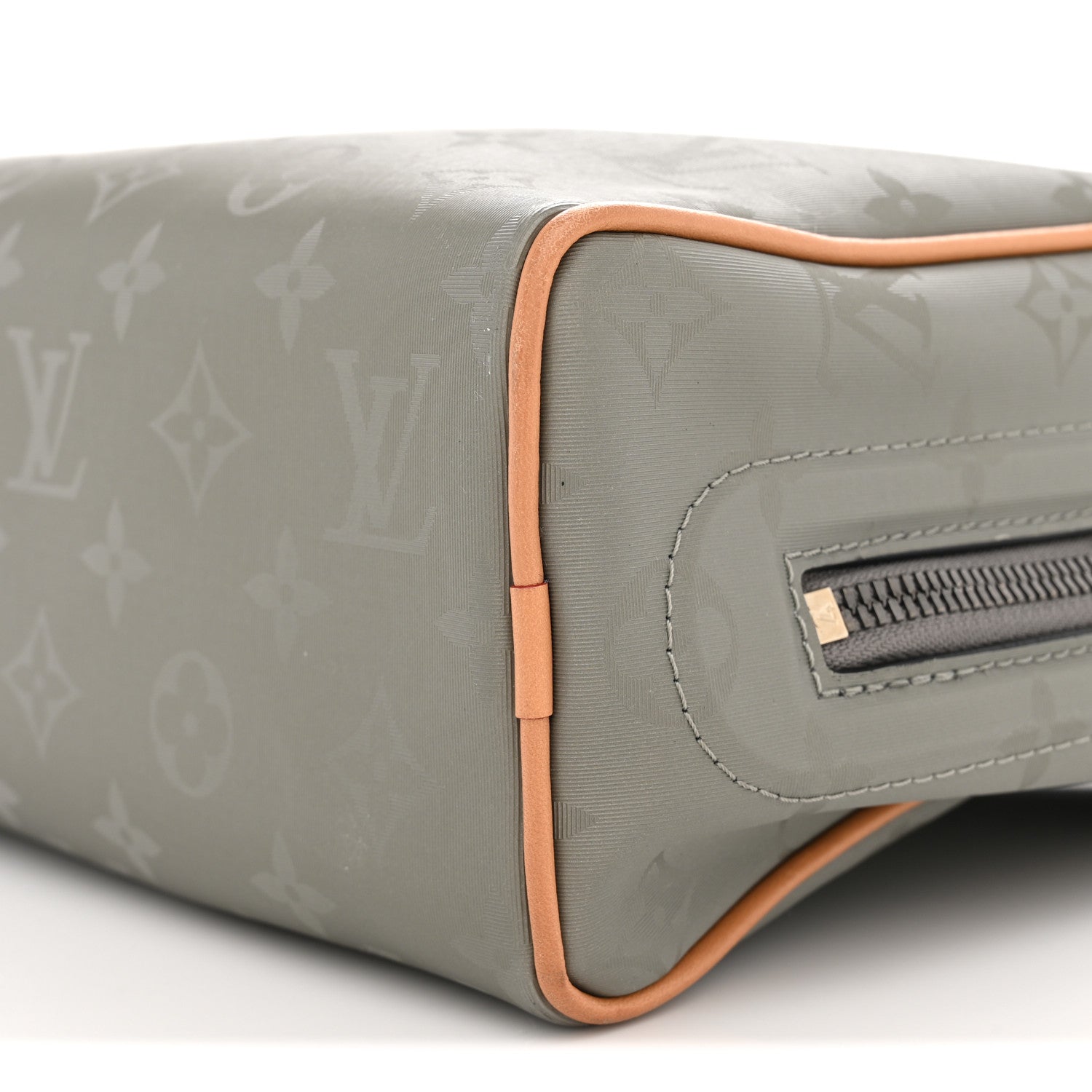 Louis Vuitton Monogram Titanium Camera Bag 10 of 10