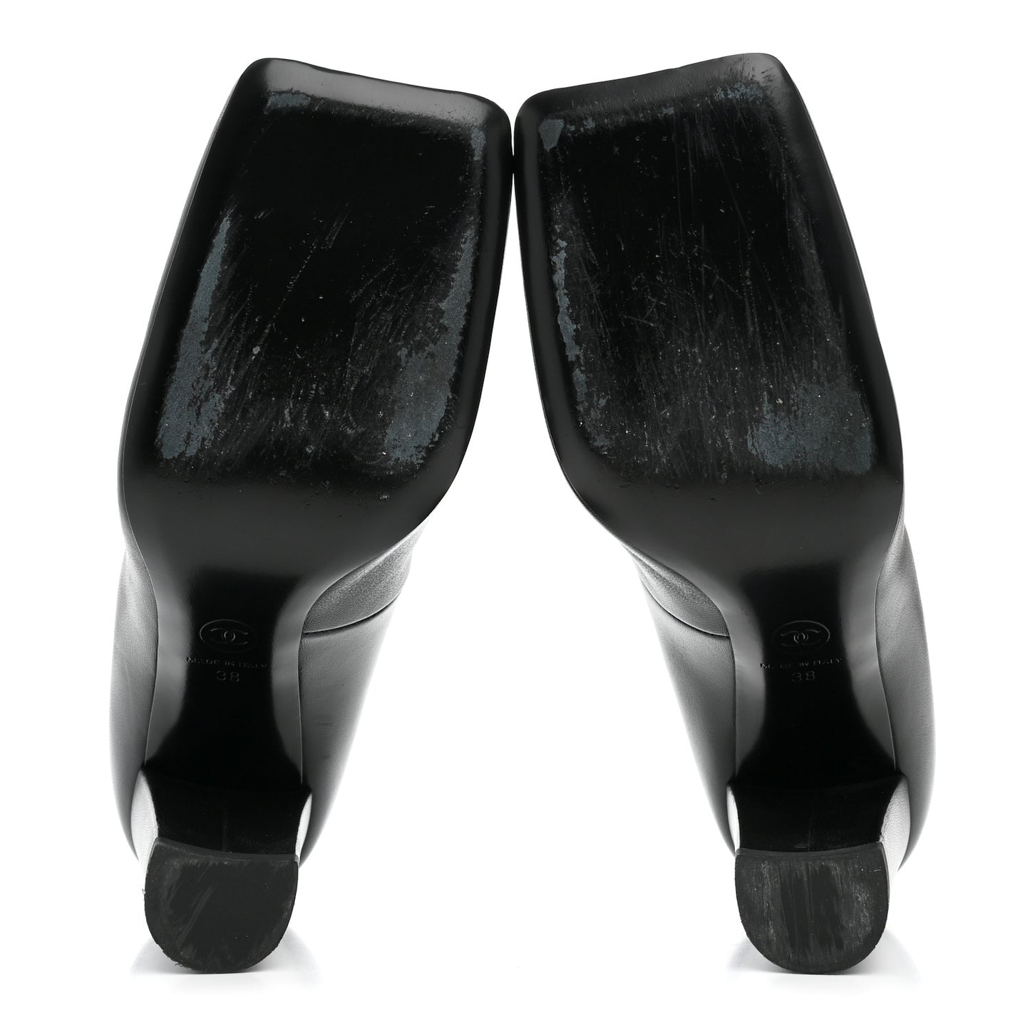 Lambskin Turnlock CC Pumps 38 Black Ivory