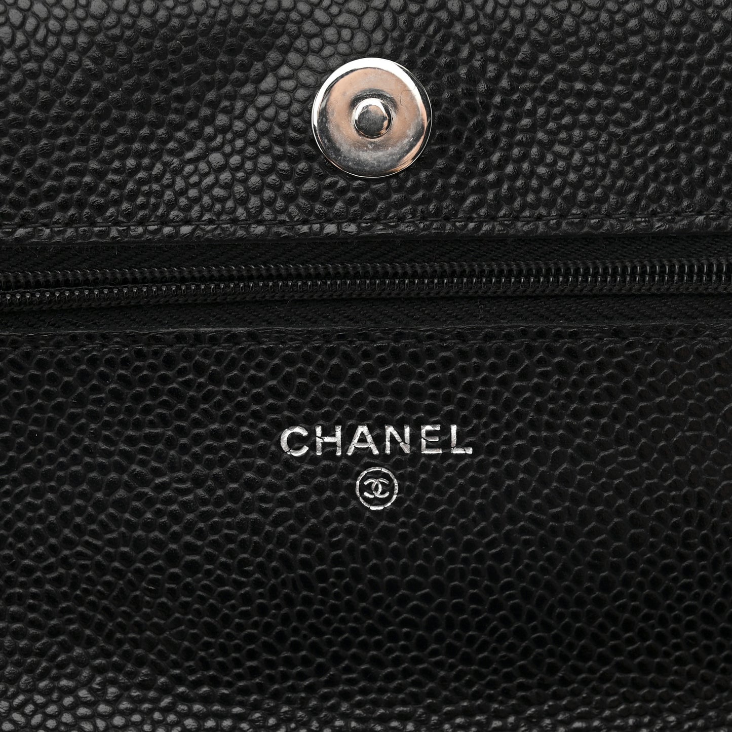 Caviar Quilted Wallet on Chain WOC Black