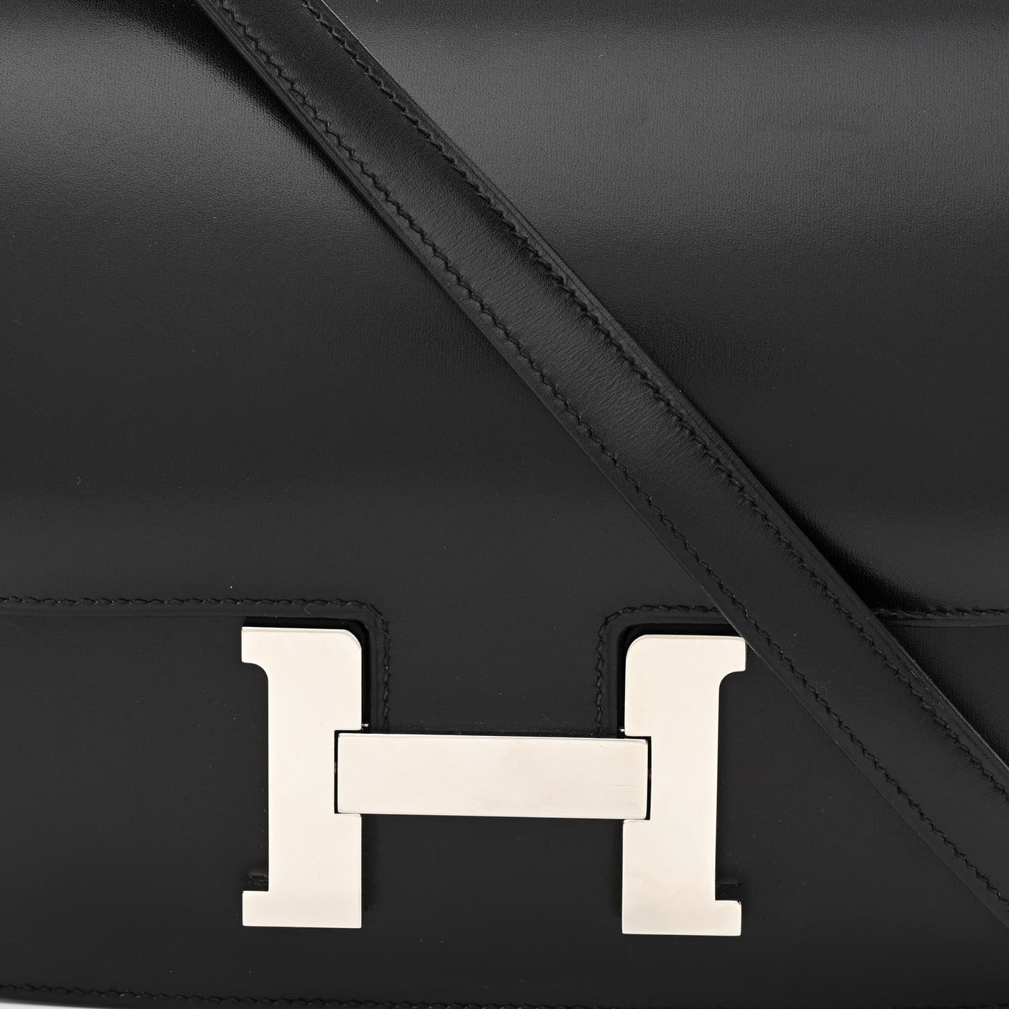 Box Constance 24 Black