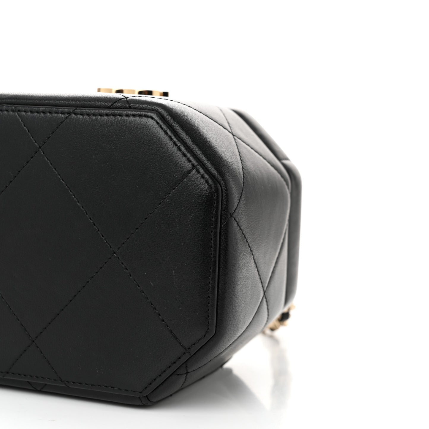 Lambskin Quilted Vendome Case Black