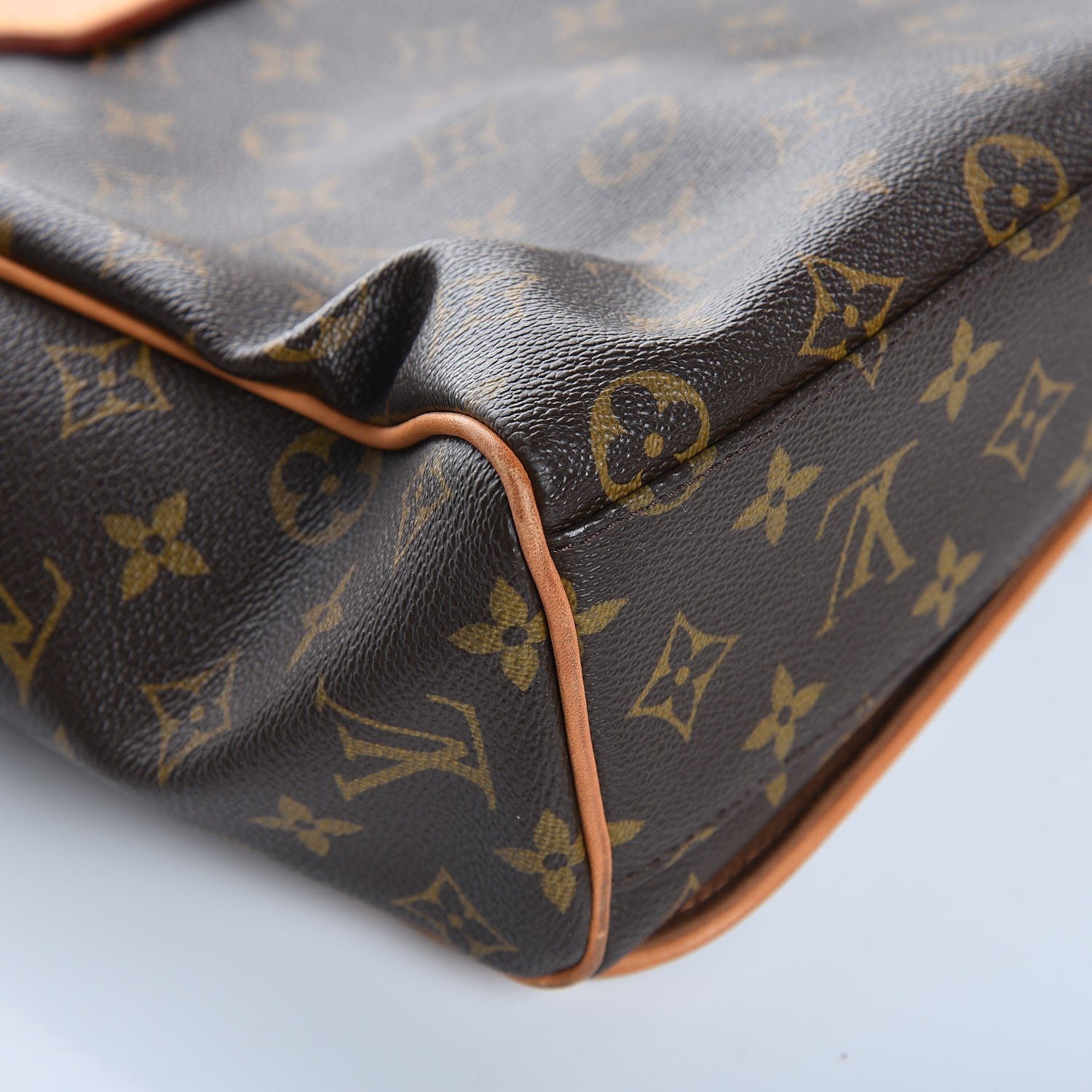 Louis Vuitton Monogram Abbesses Messenger Bag 11 of 11