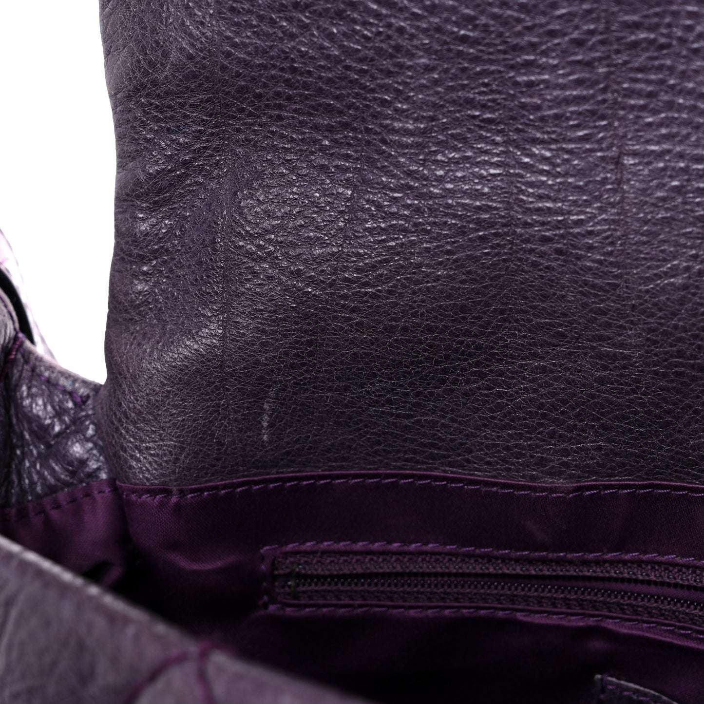 Glazed Calfskin Stitched On The Road Flap Purple