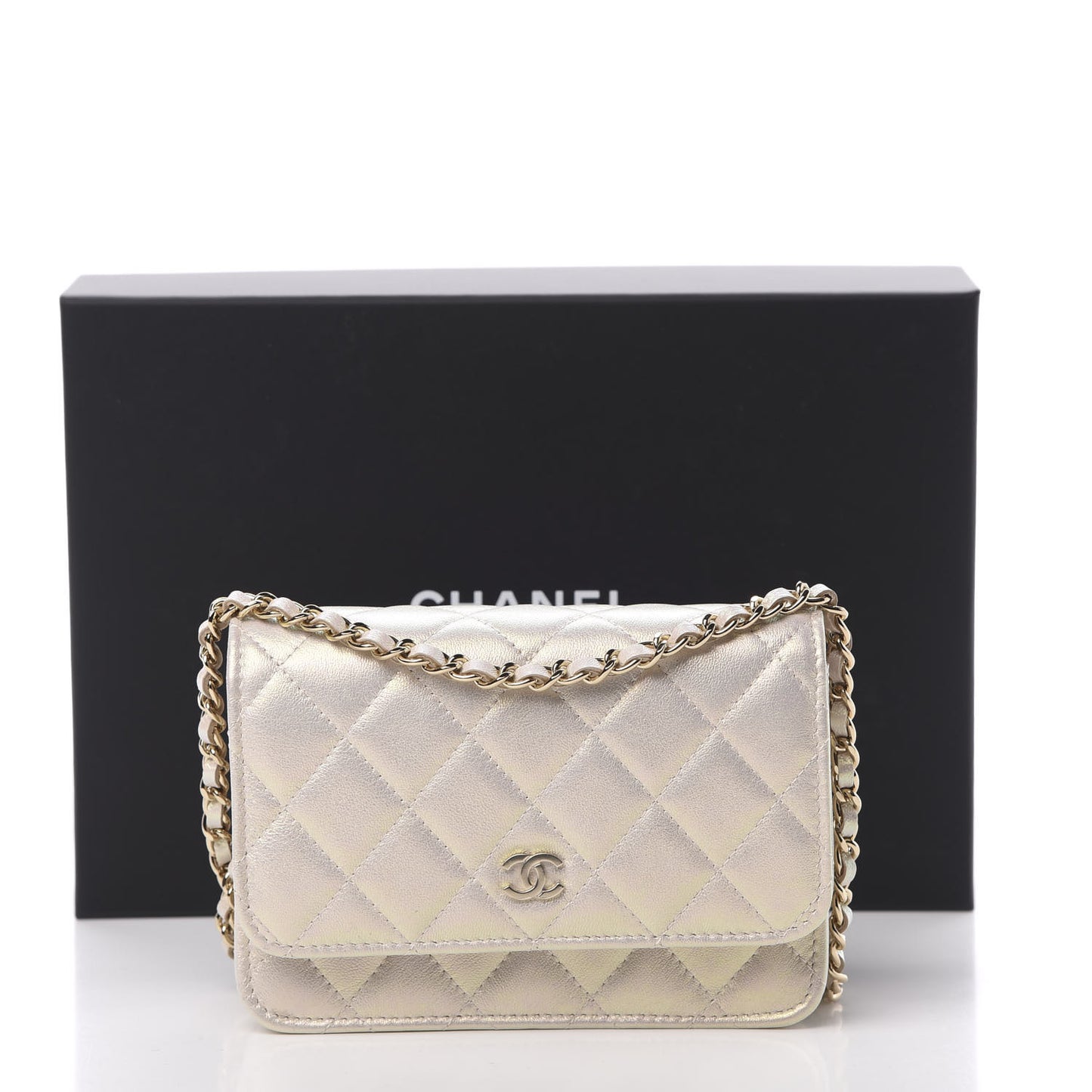 Iridescent Lambskin Quilted Mini Wallet On Chain WOC Ivory