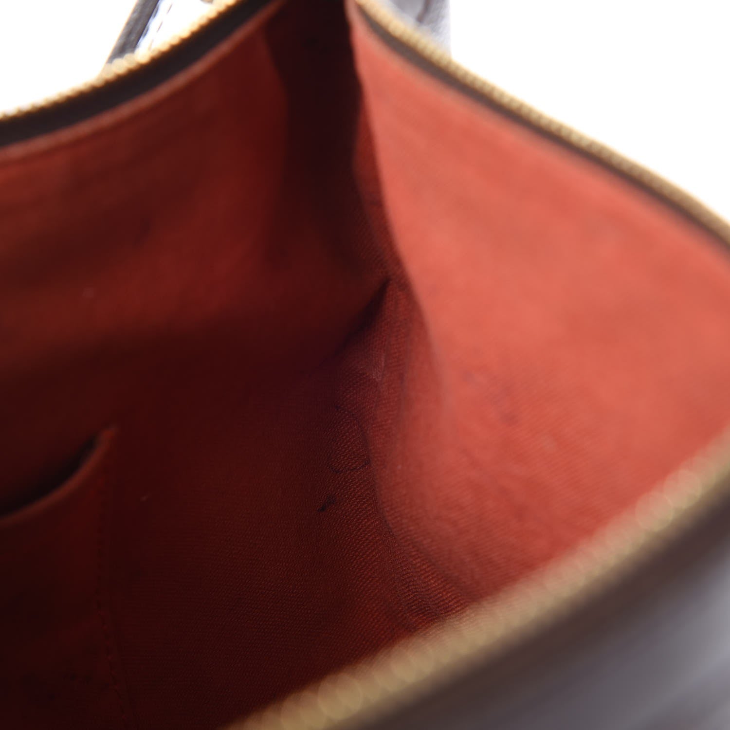 Louis Vuitton Damier Ebene Illovo MM 8 of 20