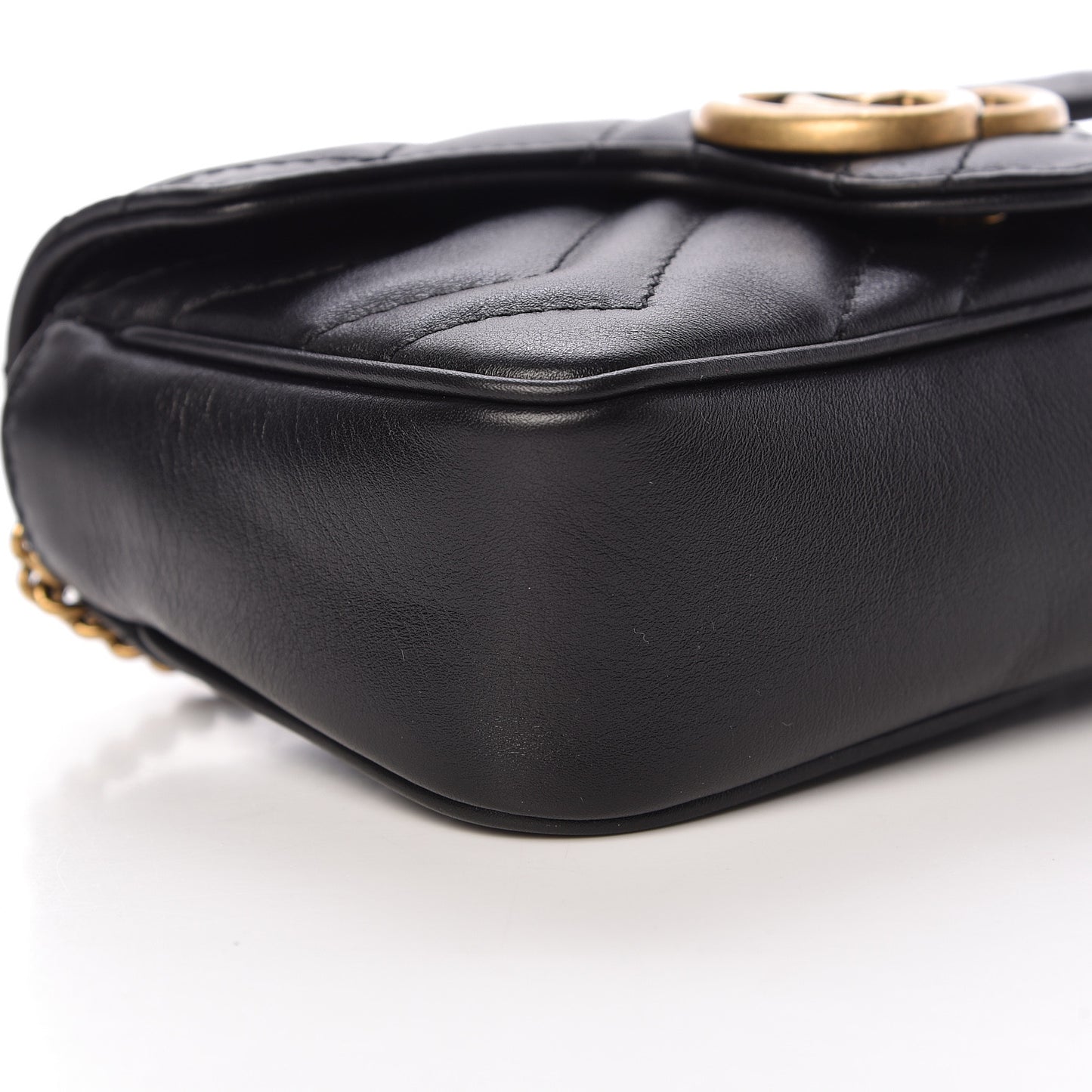 Calfskin Matelasse Super Mini GG Marmont Shoulder Bag Black