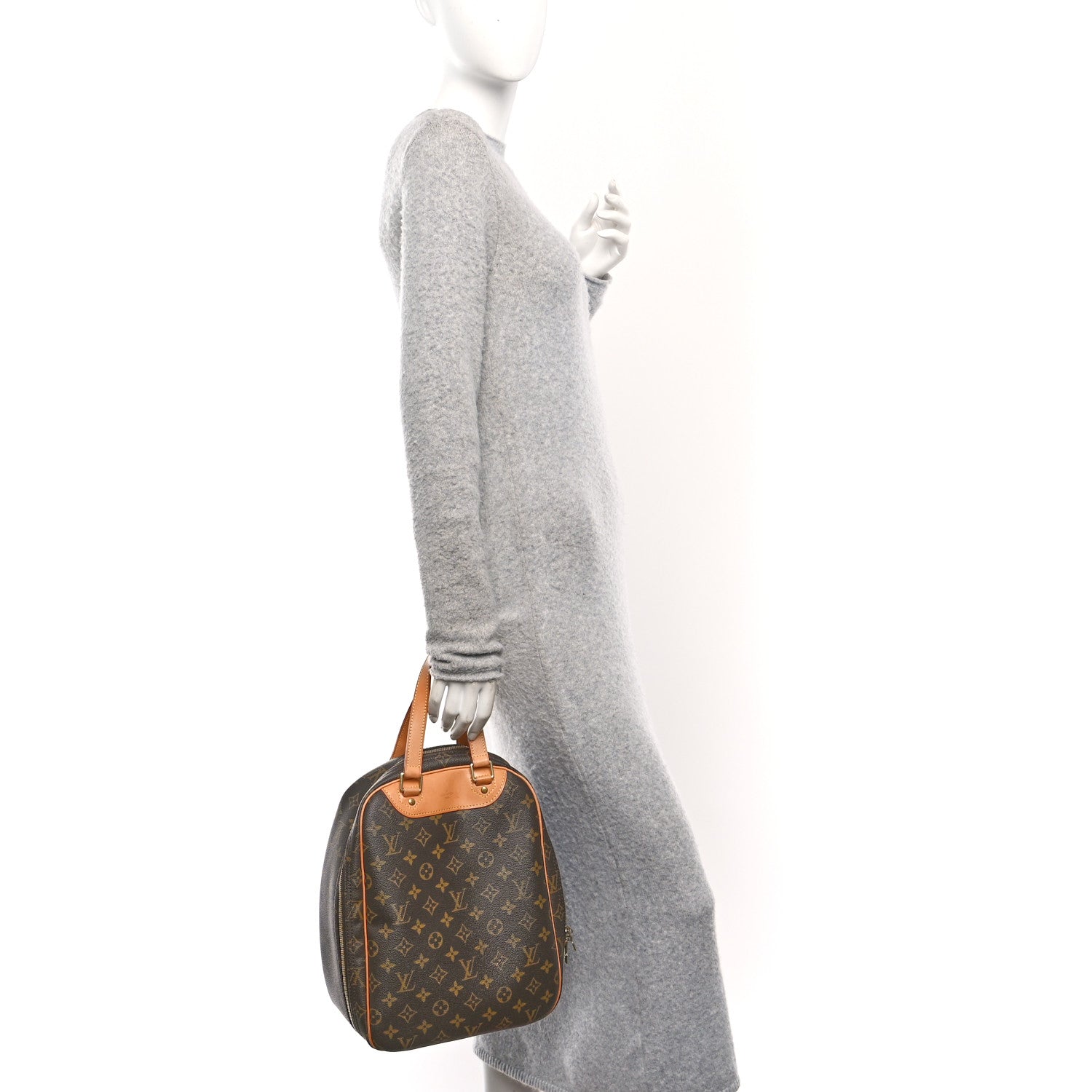 Louis Vuitton Monogram Excursion Shoe Bag 2 of 11