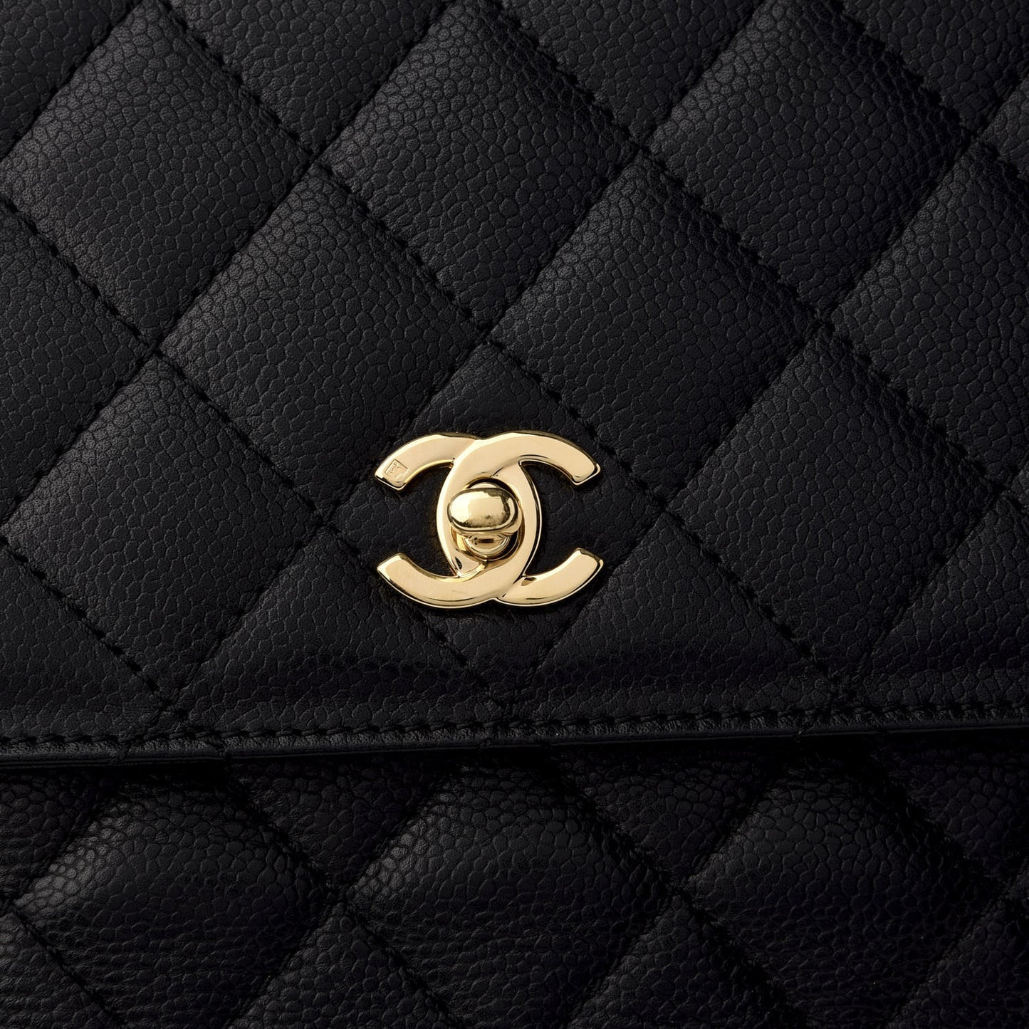 Caviar Quilted Jumbo Kelly Flap Black