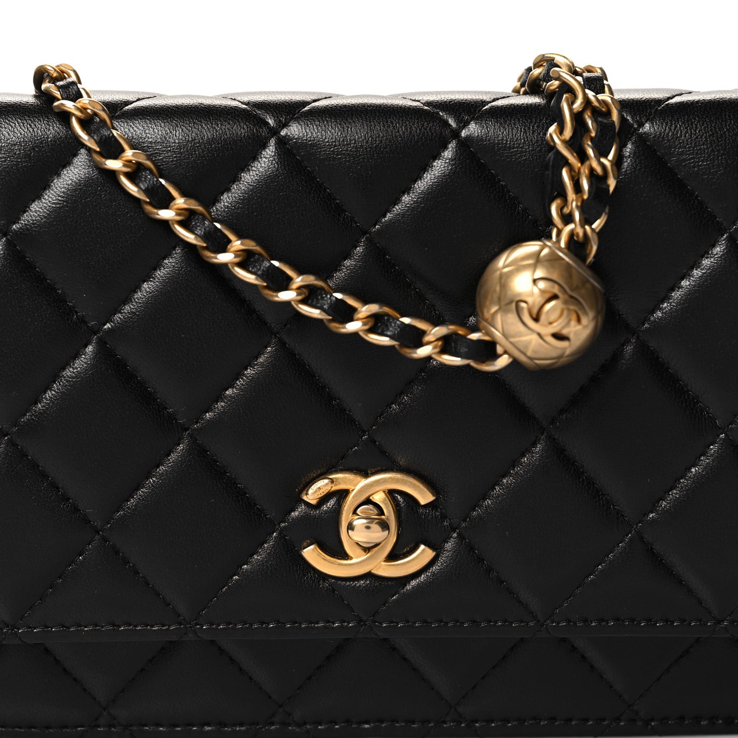 Lambskin Quilted CC Pearl Crush Wallet on Chain WOC Black