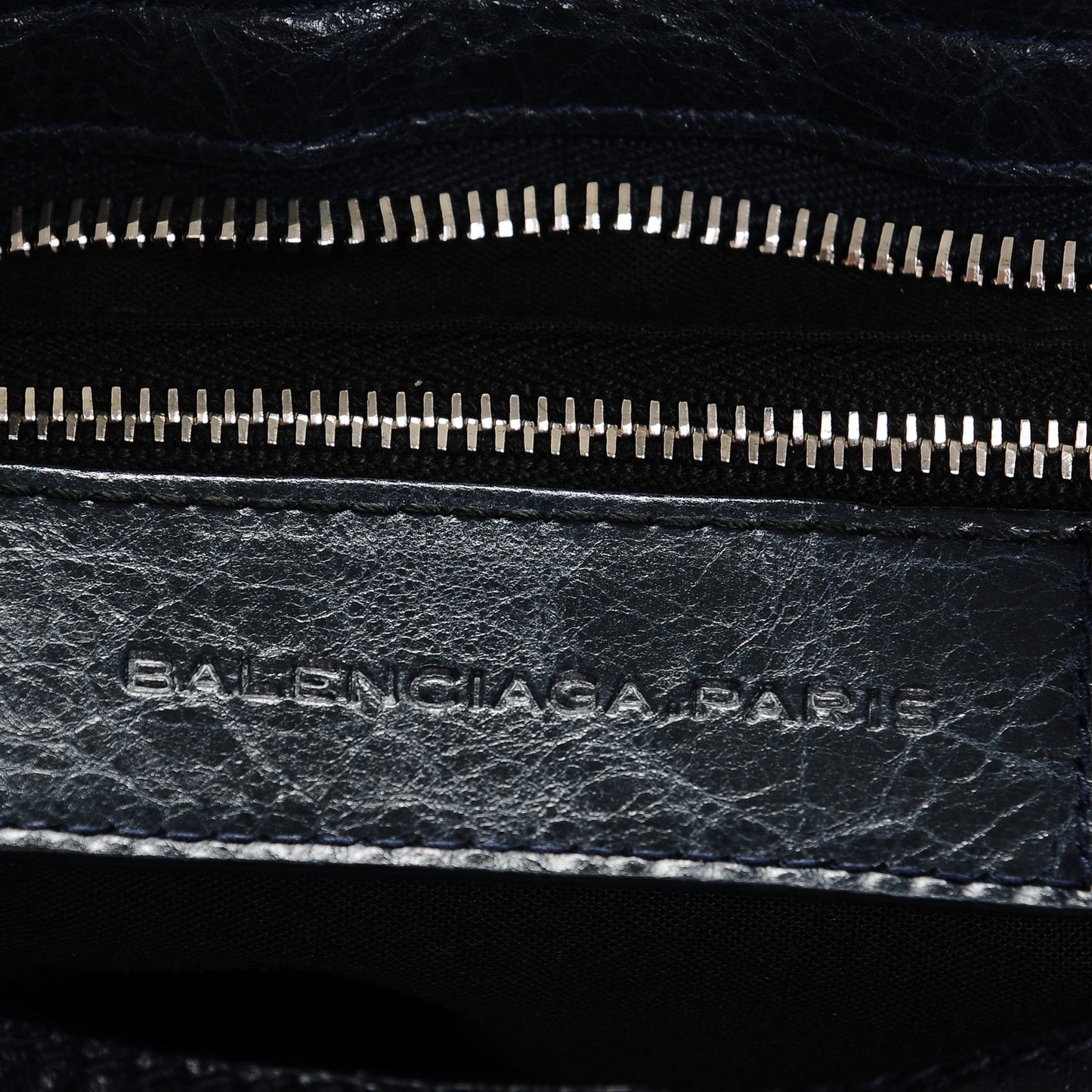 Agneau Giant 12 Silver Hardware City Dark Night