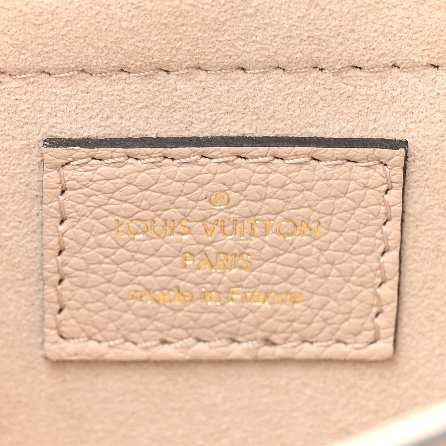 Grained Calfskin Lockme Tender Greige