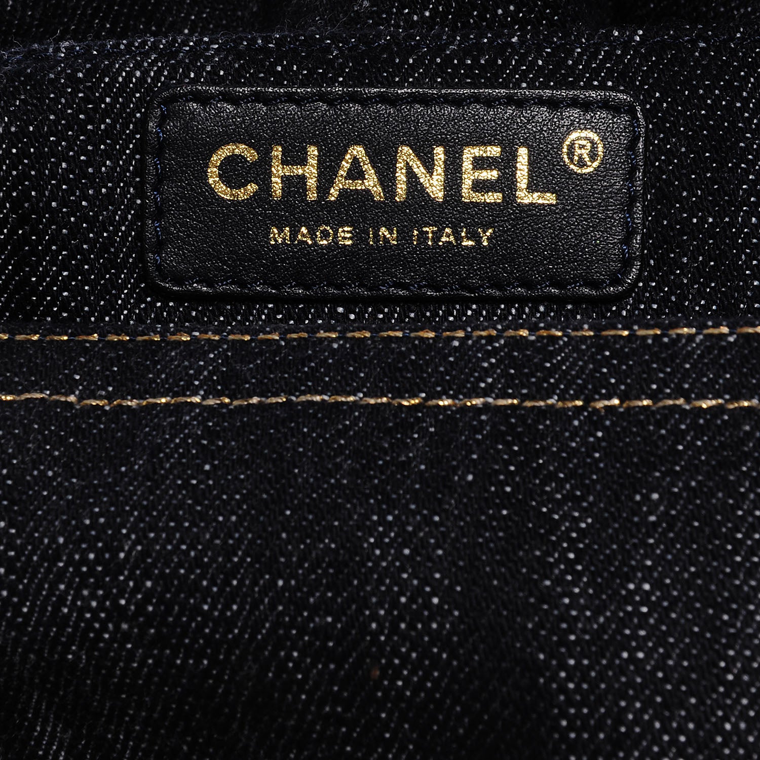 Chanel Denim CC Messenger Bag 5 of 7