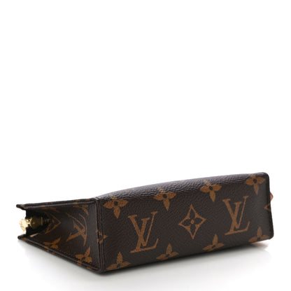 Louis Vuitton Monogram Toiletry Pouch 15 4 of 11