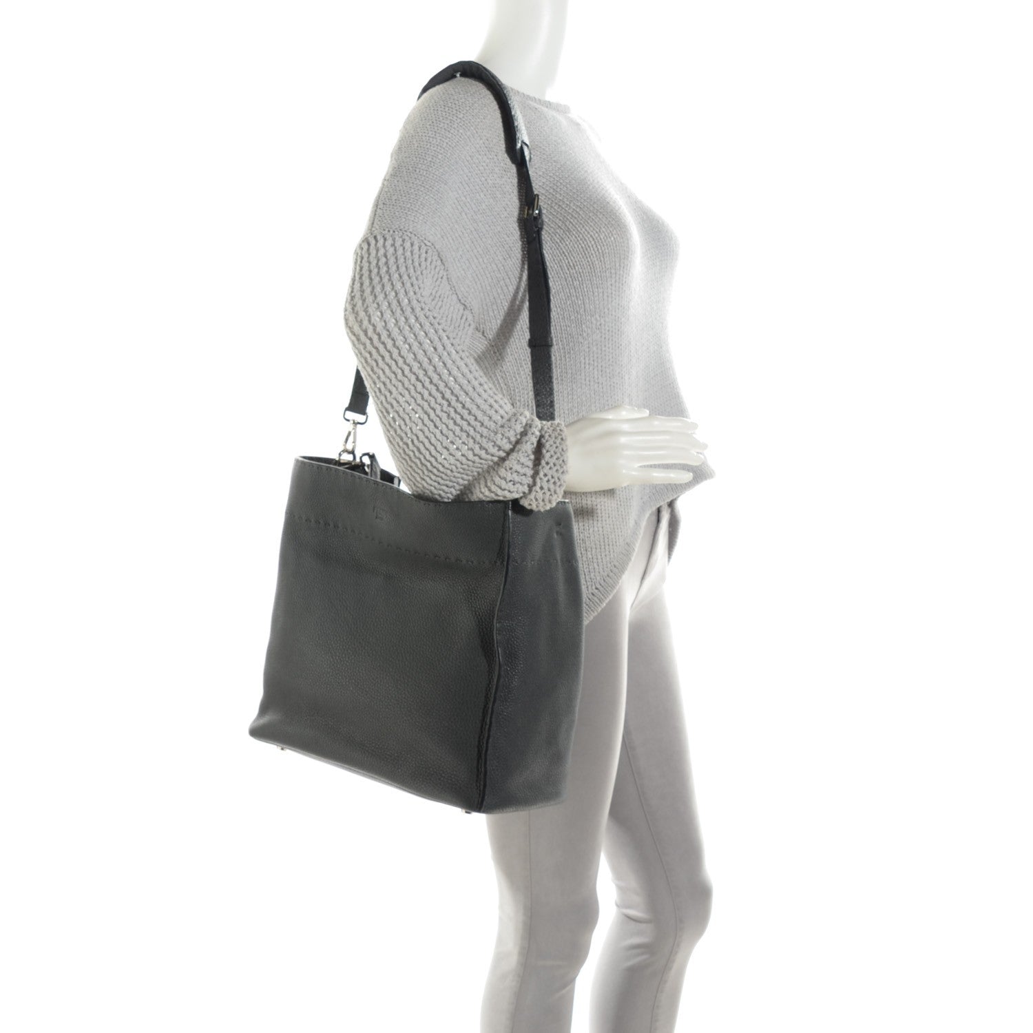 Fendi Cuoio Romano Selleria Large Anna Bucket Bag Asfalto 2 of 9